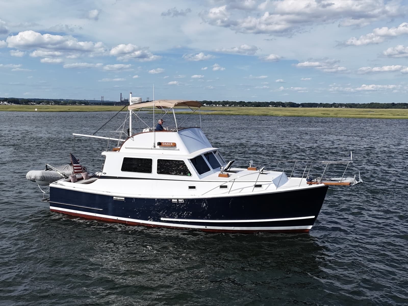 1987 Wilbur Flybridge Cruiser - Photo 7