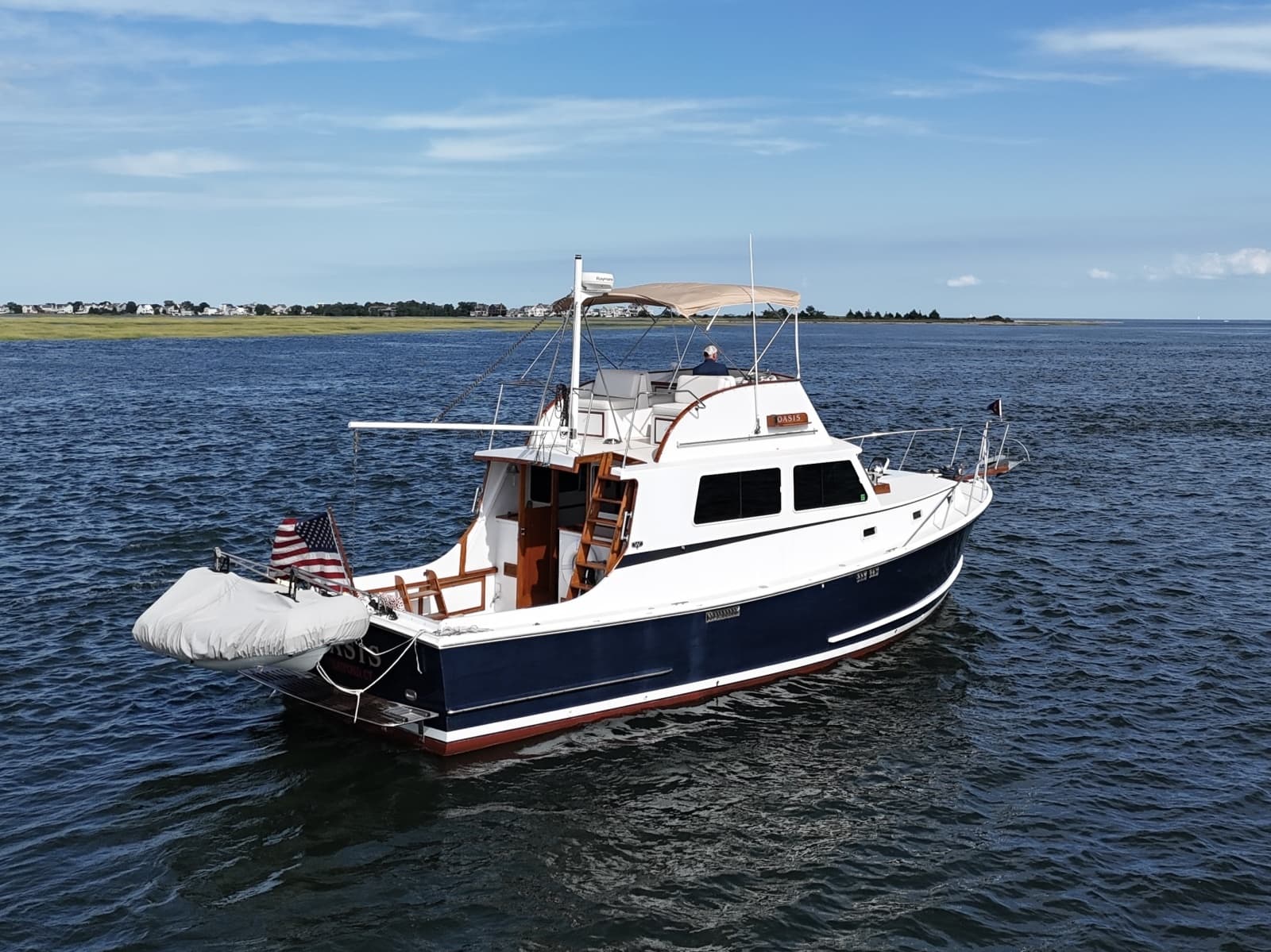 1987 Wilbur Flybridge Cruiser - Photo 8