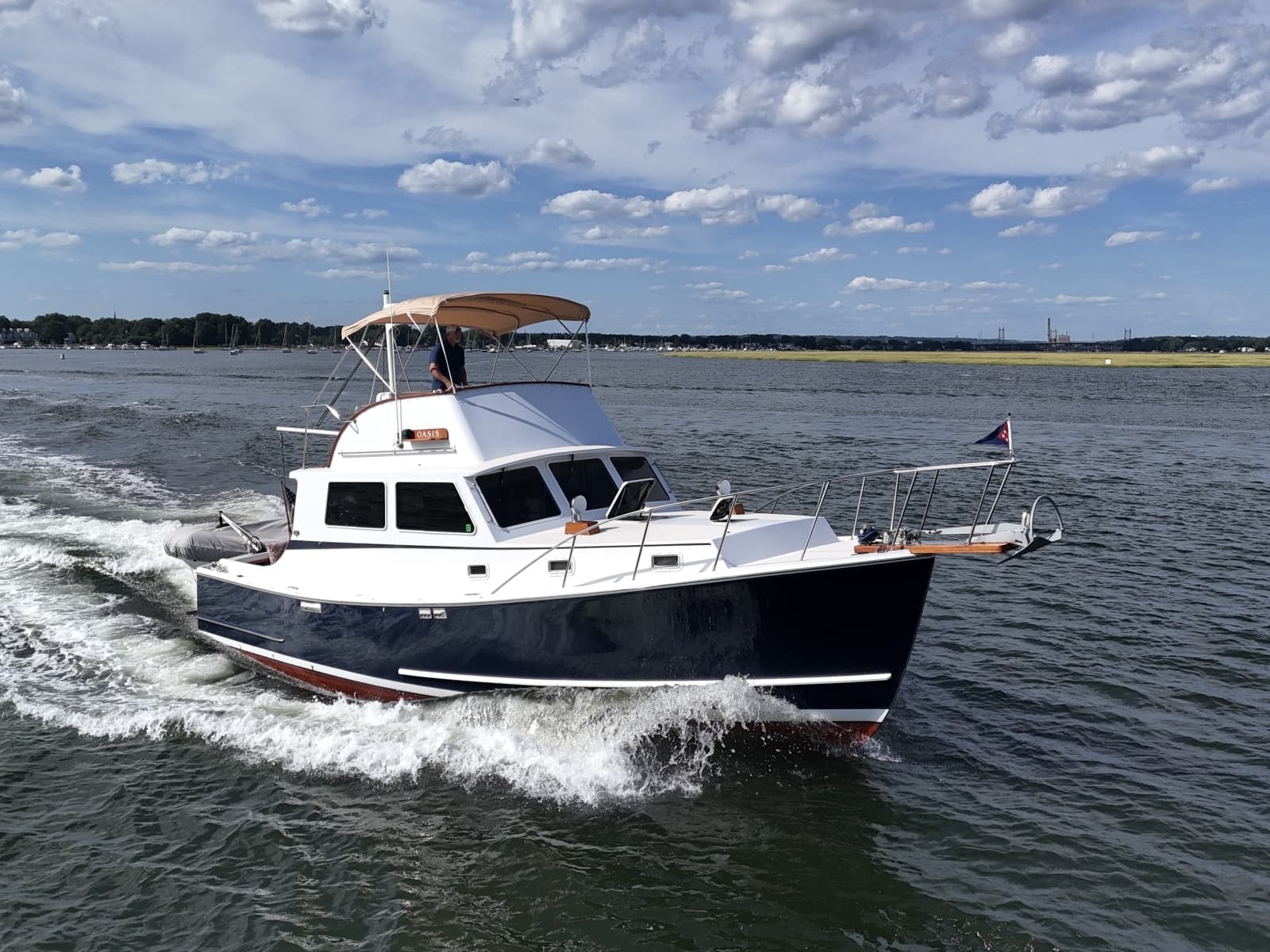 1987 Wilbur Flybridge Cruiser - Photo 1