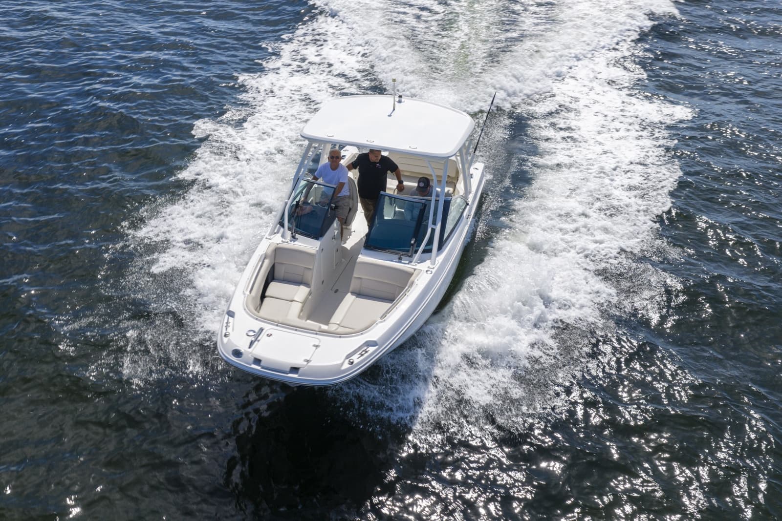 2016 Boston Whaler 230 VANTAGE - Photo 3