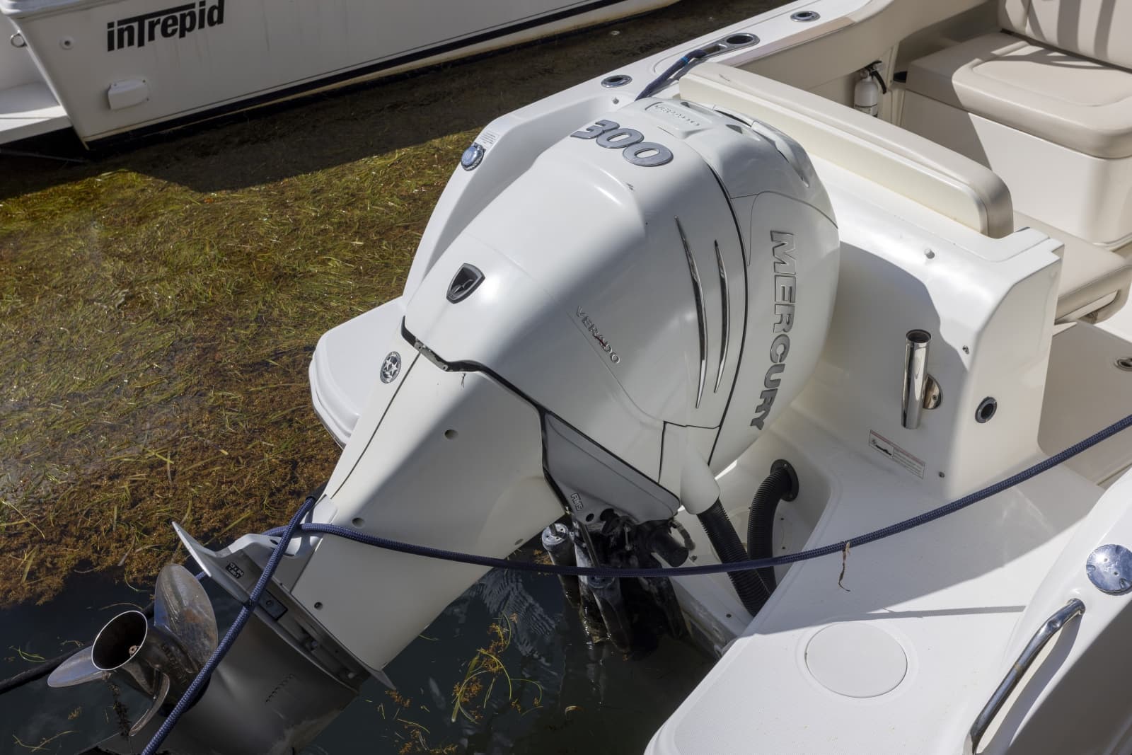 2016 Boston Whaler 230 VANTAGE - Photo 24