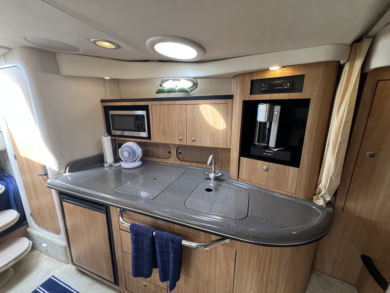 2006 Sea Ray 340 Sundancer - Photo 19