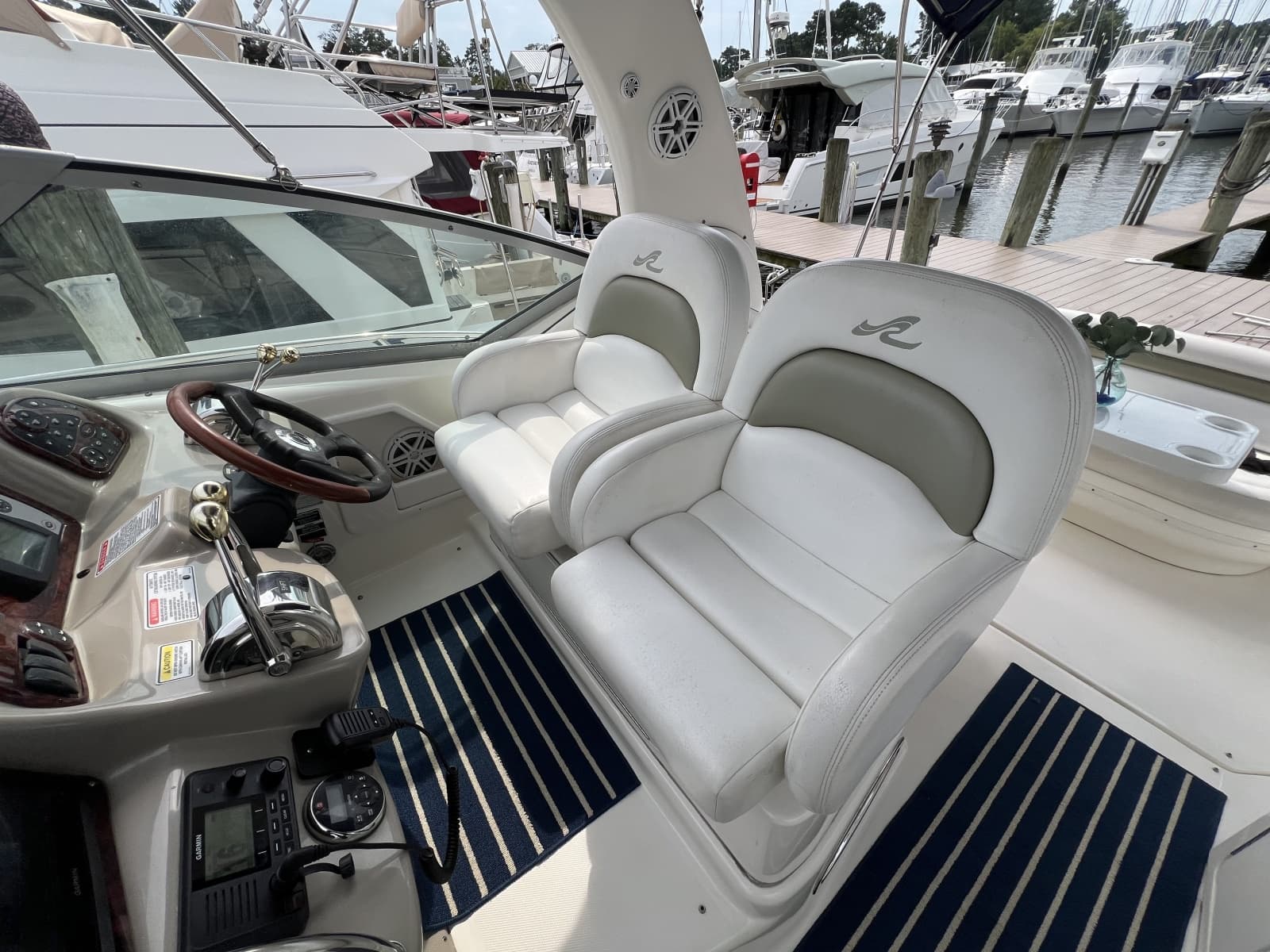2006 Sea Ray 340 Sundancer - Photo 10