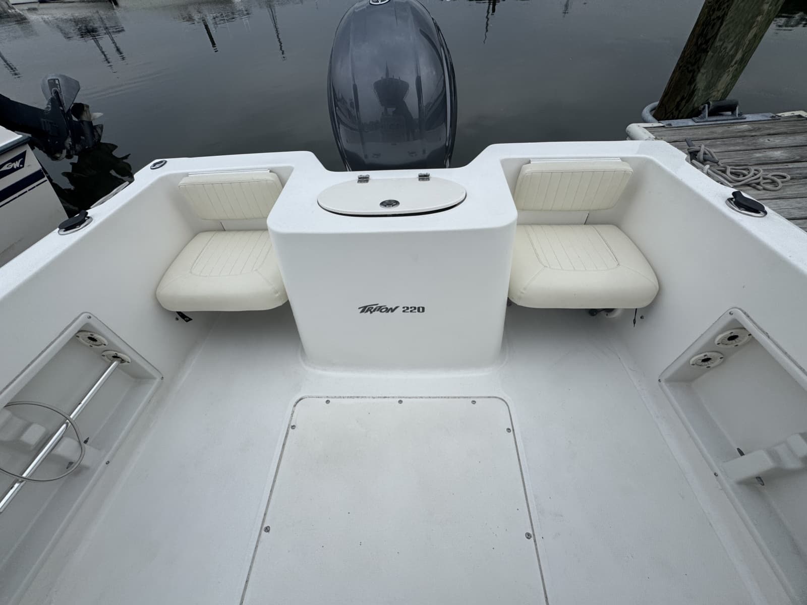 2007 Sea Hunt Triton 220 - Photo 5