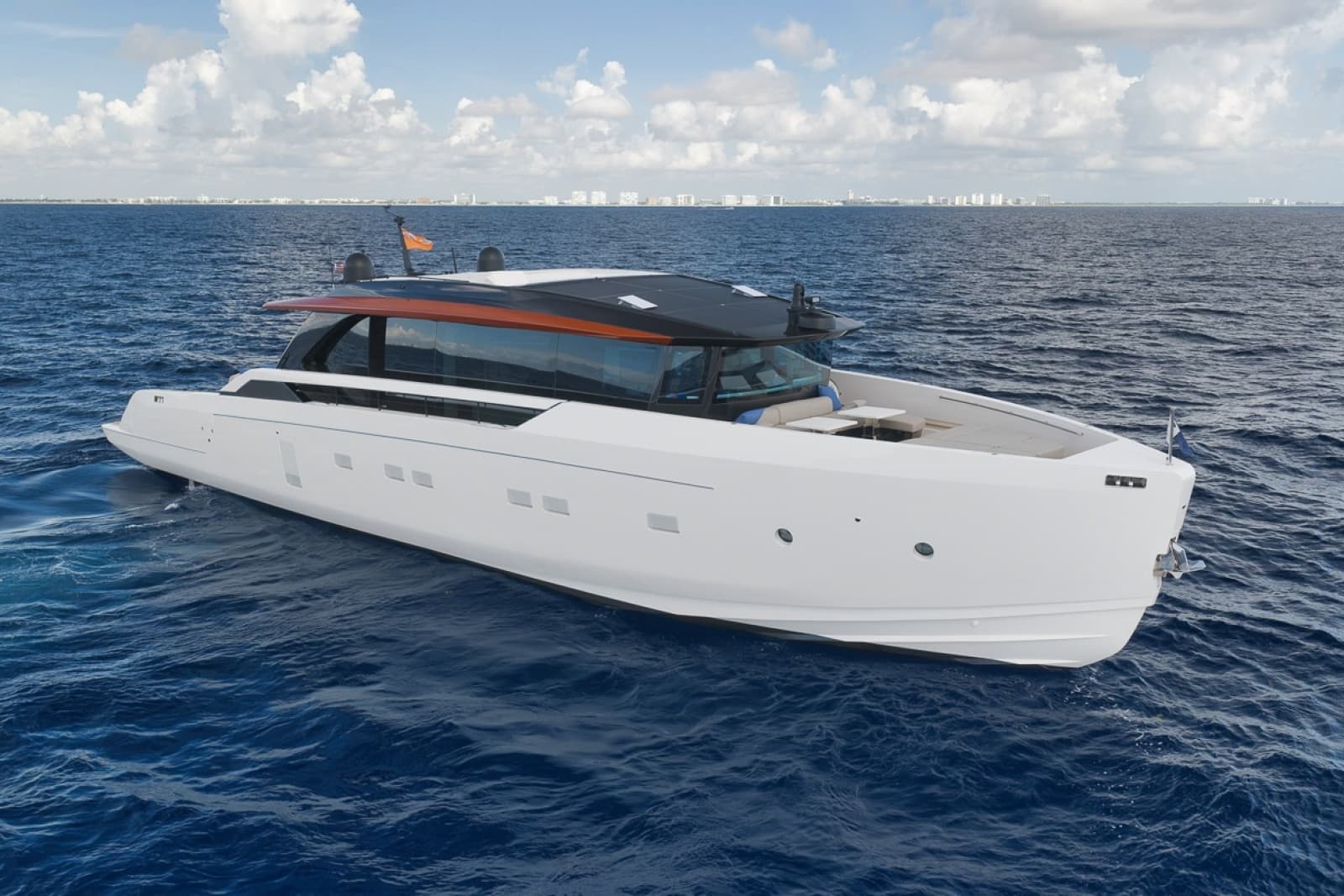2026 Sanlorenzo SP92 - Photo 6