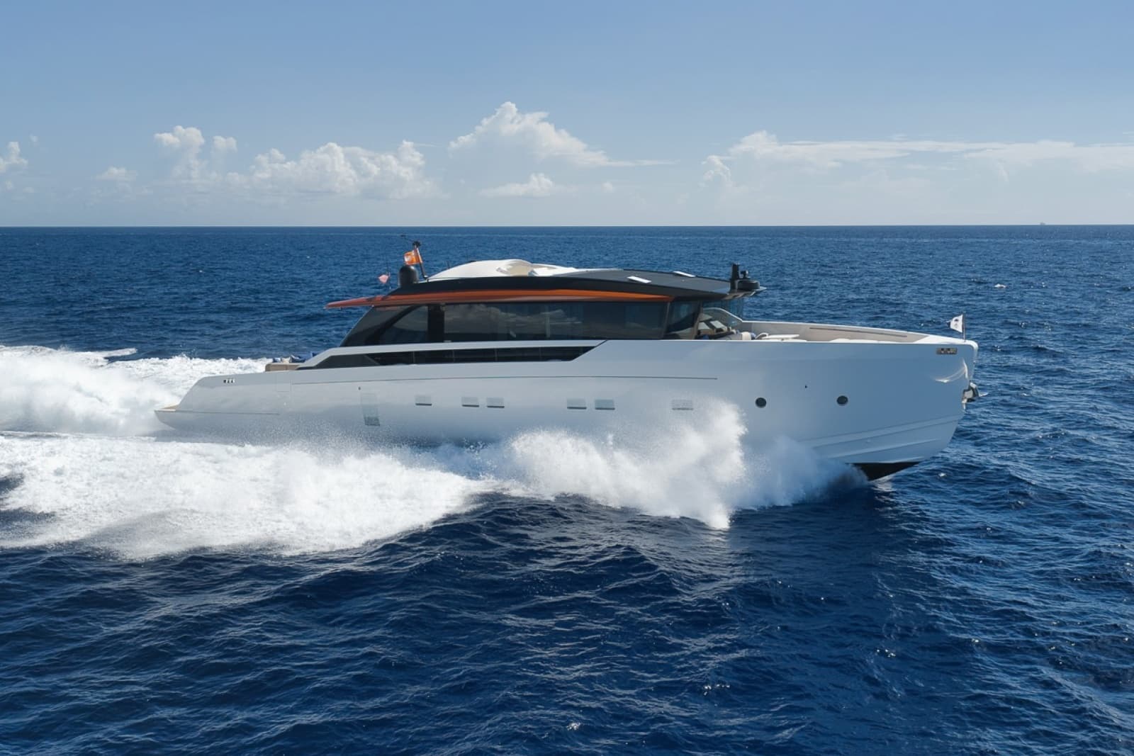 2026 Sanlorenzo SP92 - Photo 1