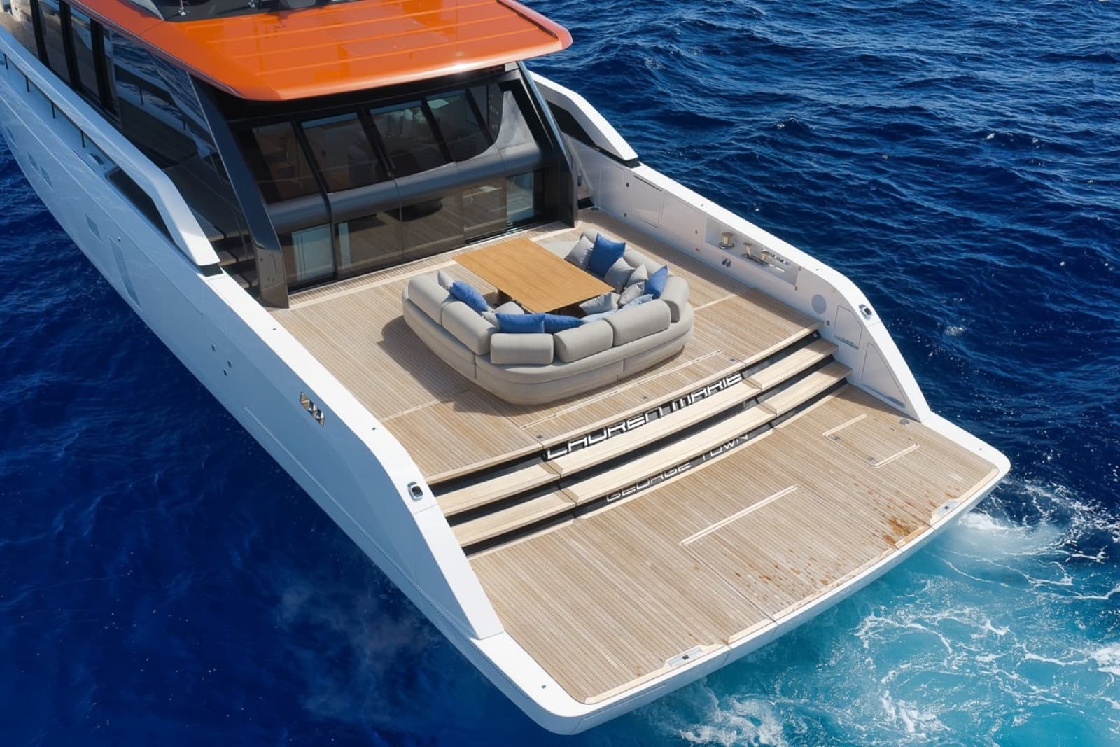 2026 Sanlorenzo SP92 - Photo 15