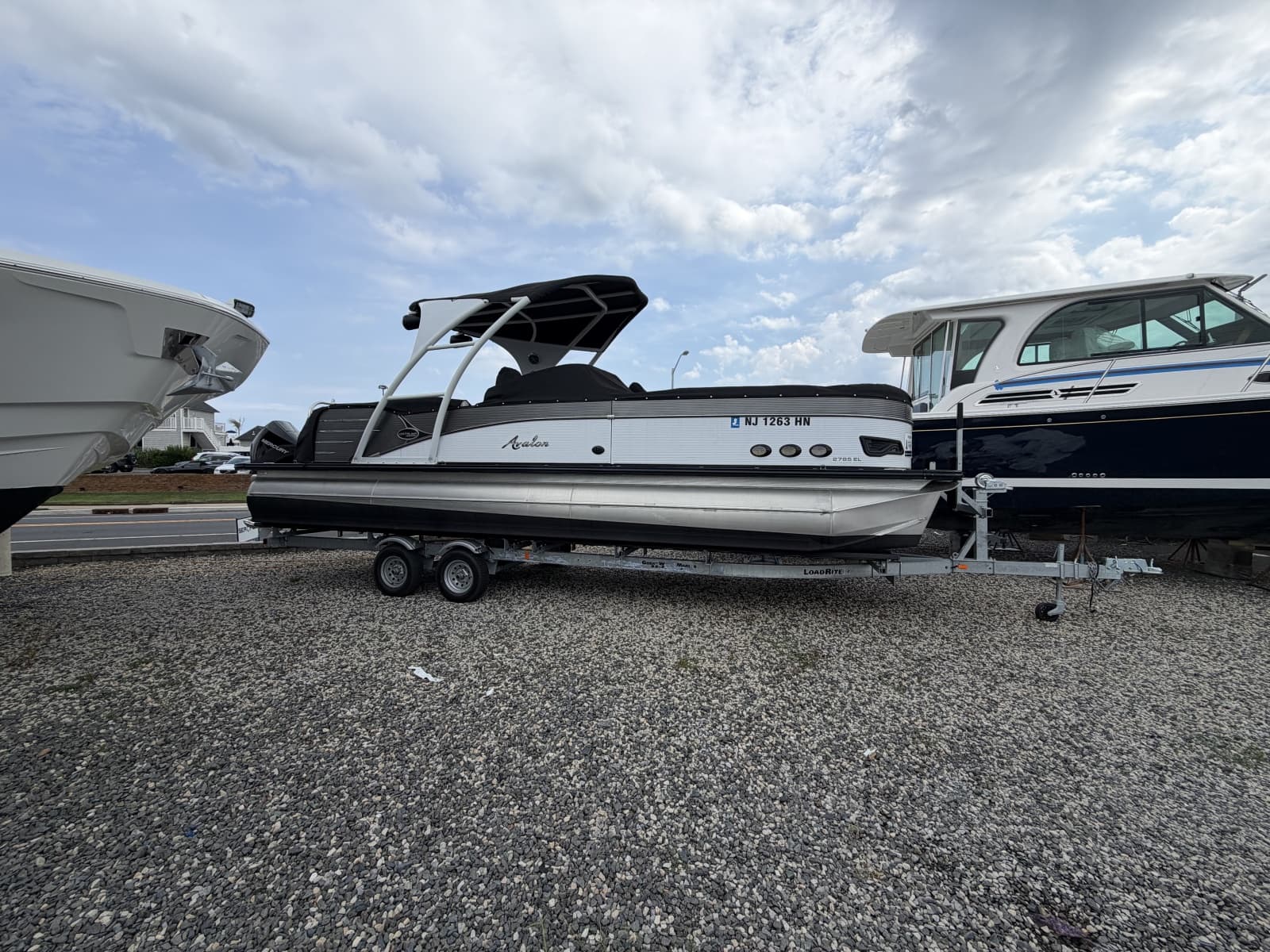 2019 Avalon Catalina Elite - 27' - Photo 2