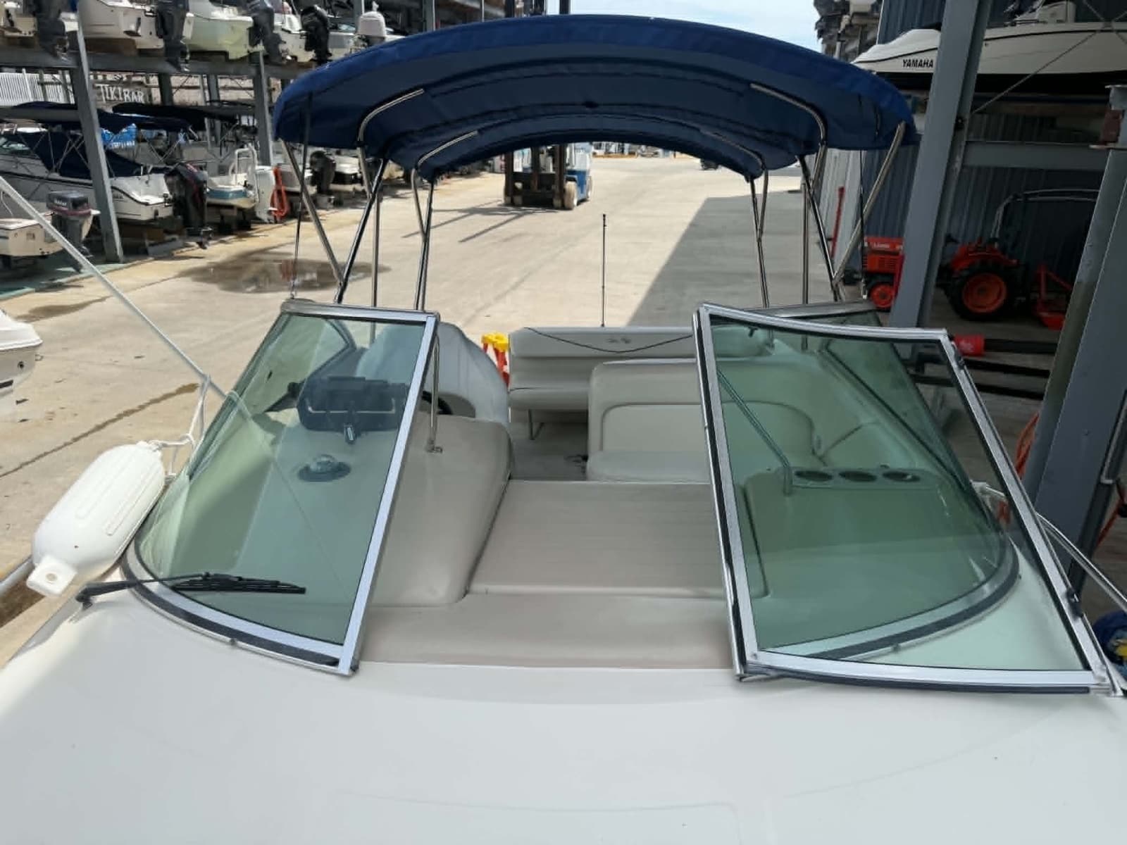 2004 Sea Ray 240 Sundancer - Photo 19