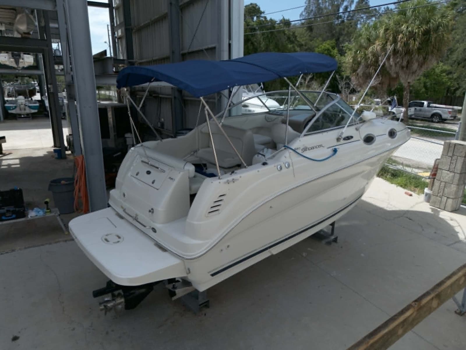 2004 Sea Ray 240 Sundancer - Photo 13