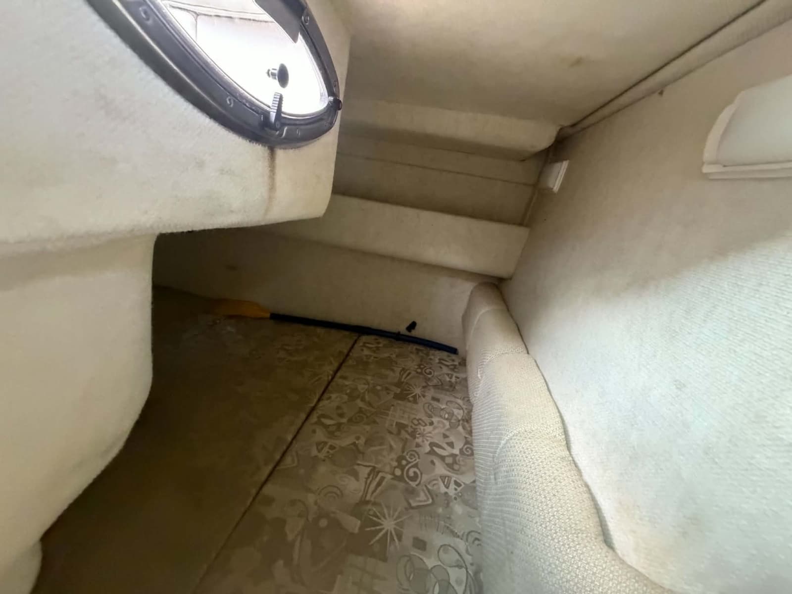 2004 Sea Ray 240 Sundancer - Photo 33