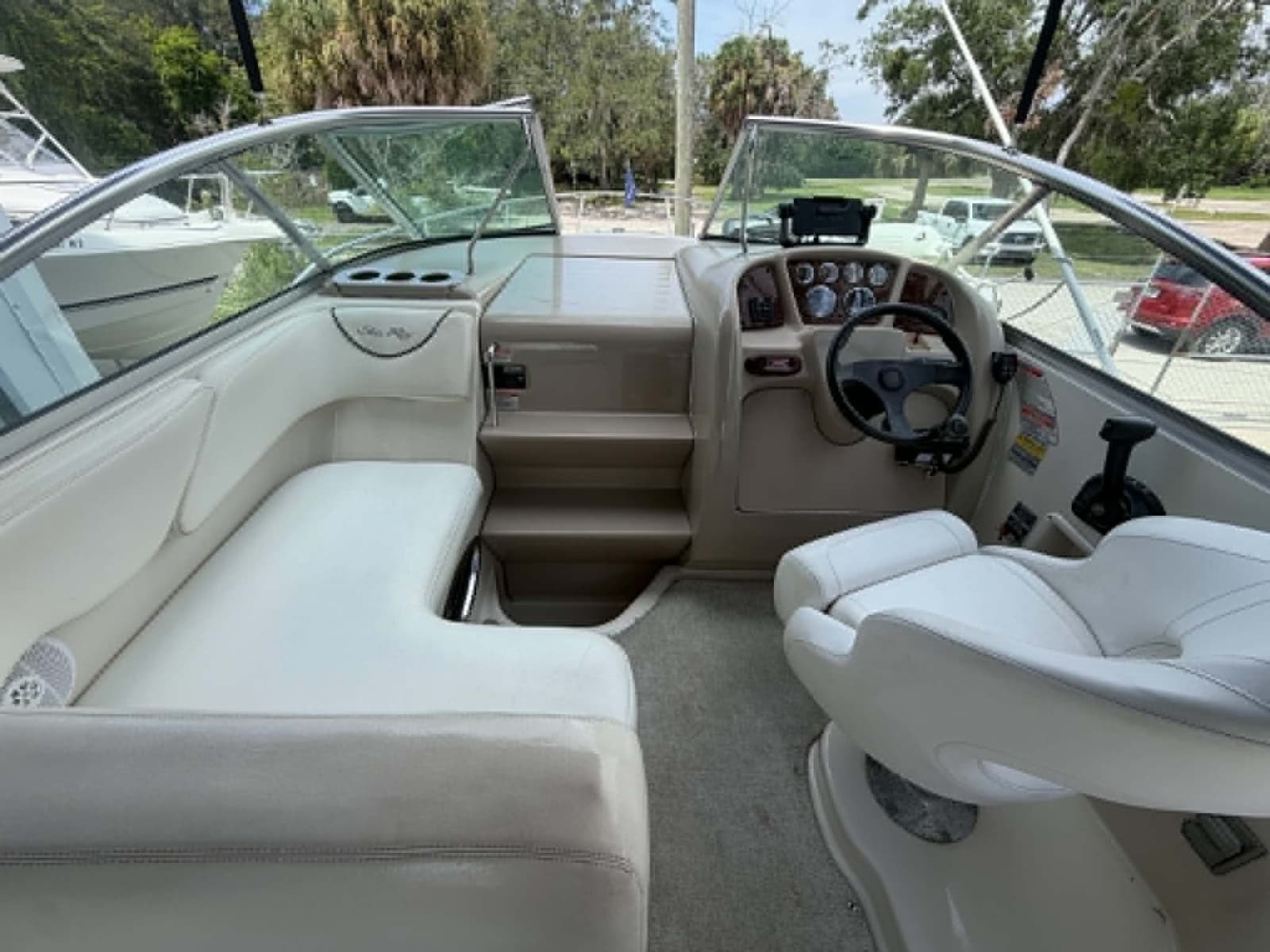 2004 Sea Ray 240 Sundancer - Photo 25