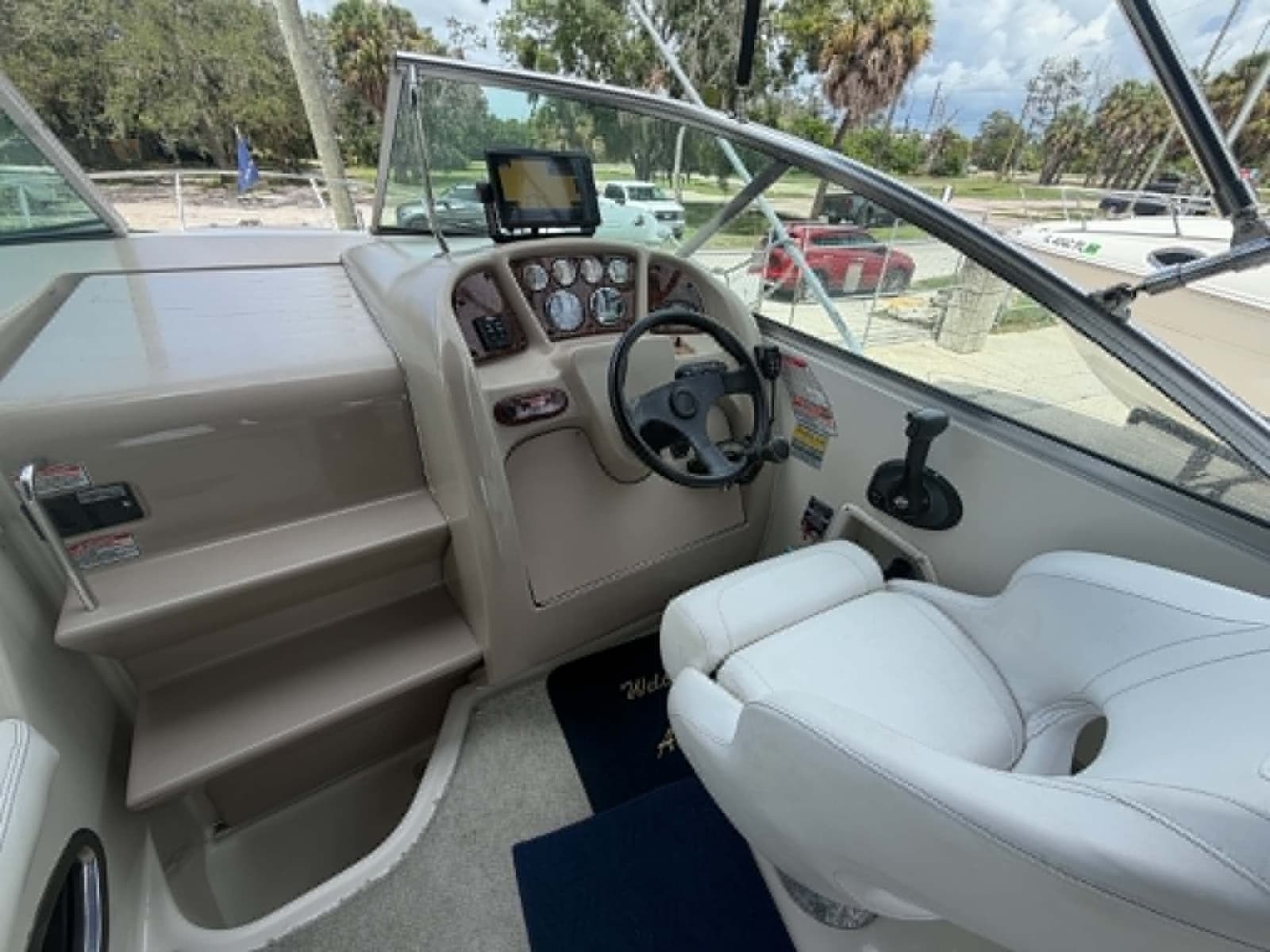 2004 Sea Ray 240 Sundancer - Photo 26