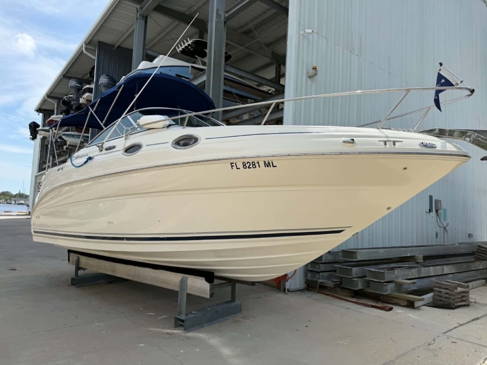 2004 Sea Ray 240 Sundancer - Photo 4
