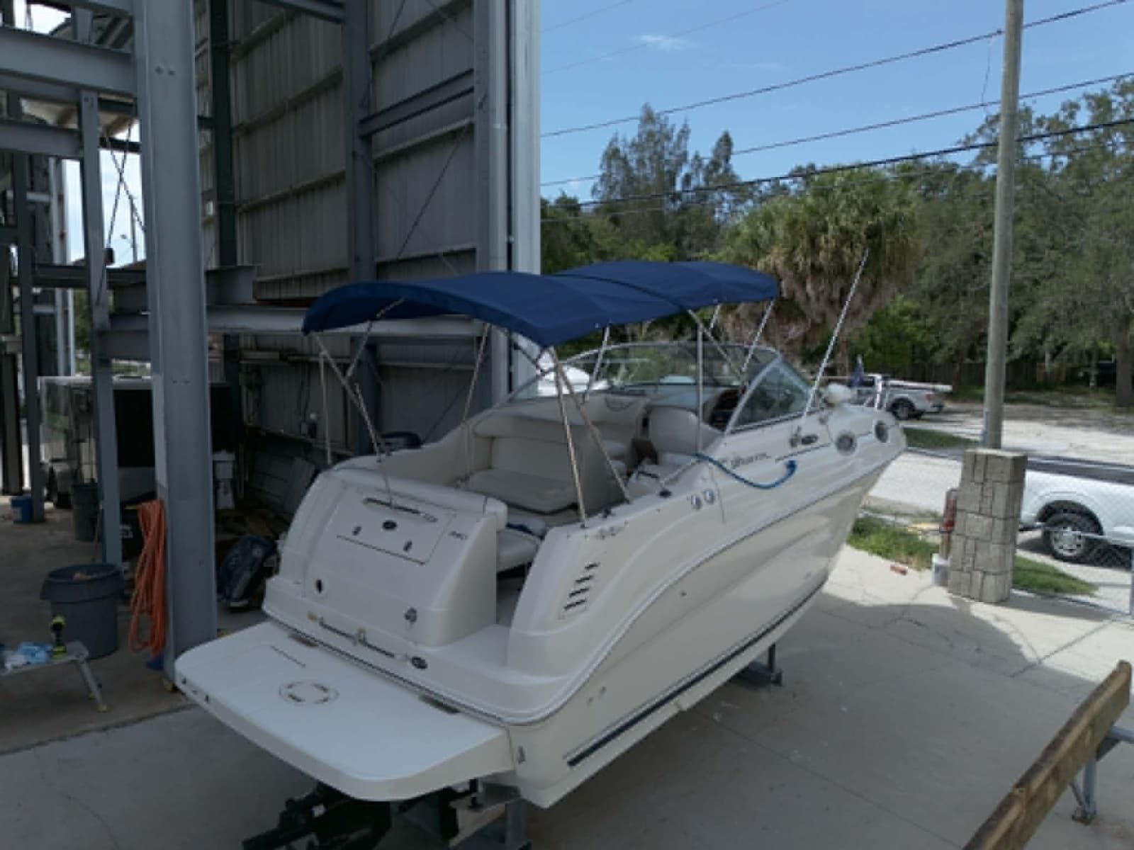 2004 Sea Ray 240 Sundancer - Photo 35