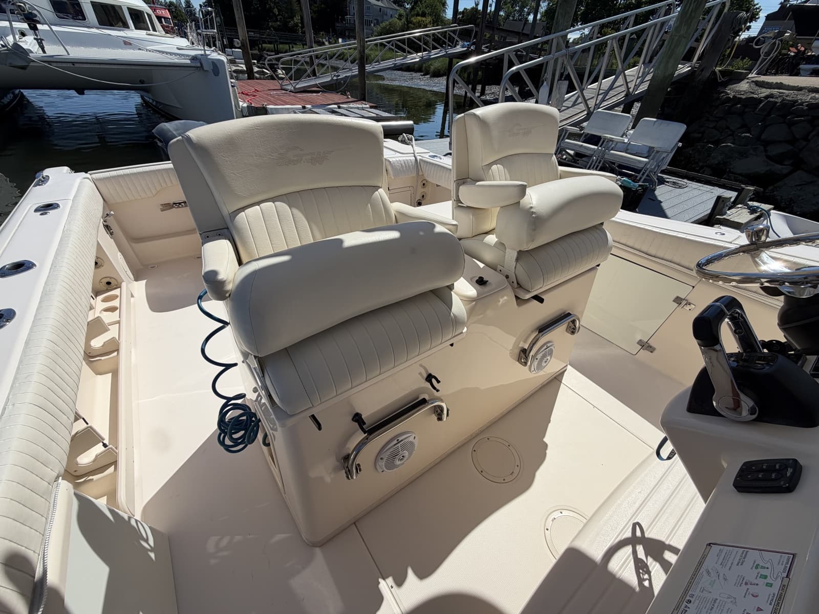 2011 Grady-White 306 Canyon - Photo 11