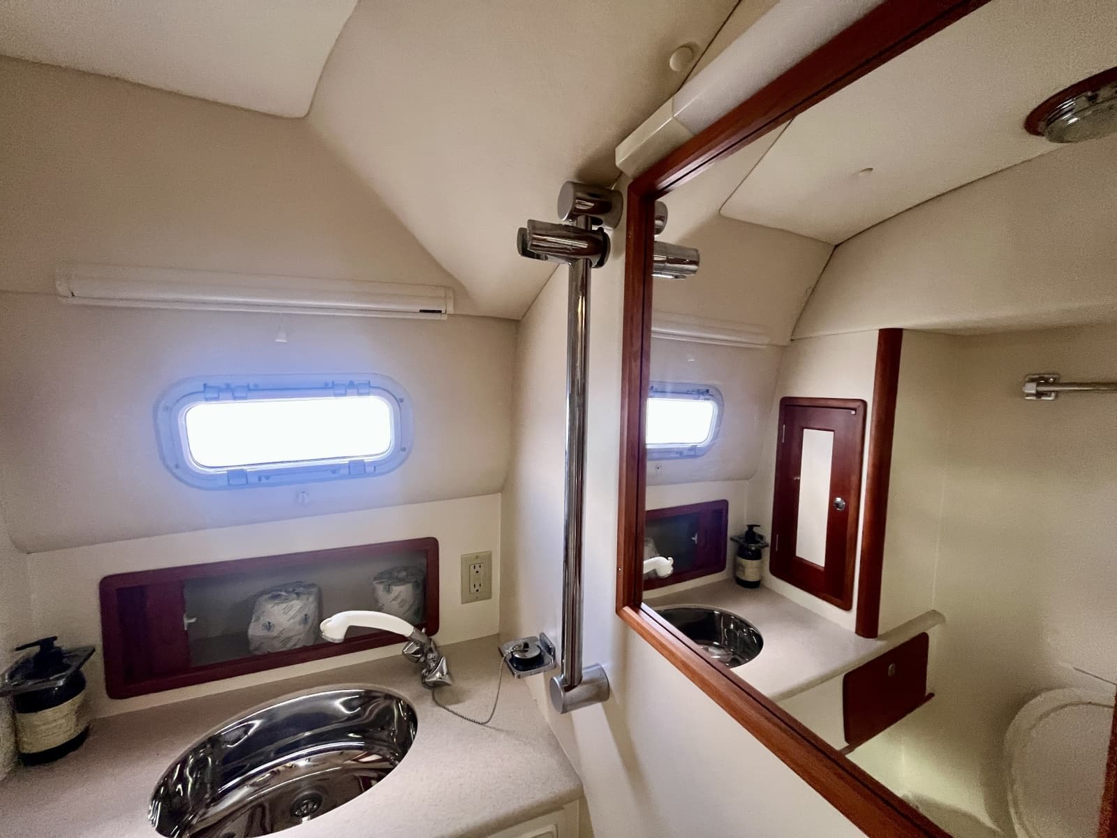 2001 Little Harbor Whisper Jet 38 Prop - Photo 27