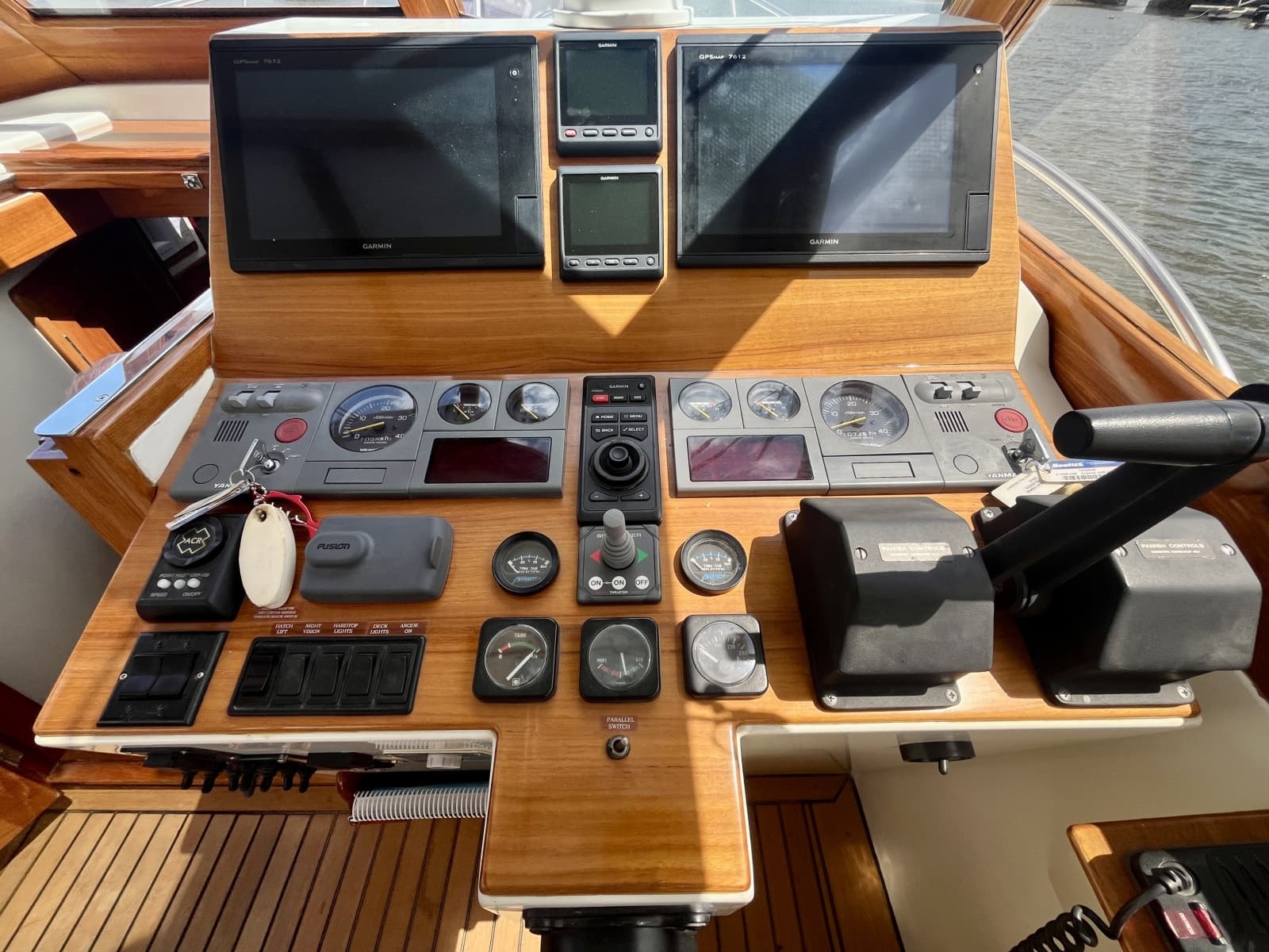 2001 Little Harbor Whisper Jet 38 Prop - Photo 31