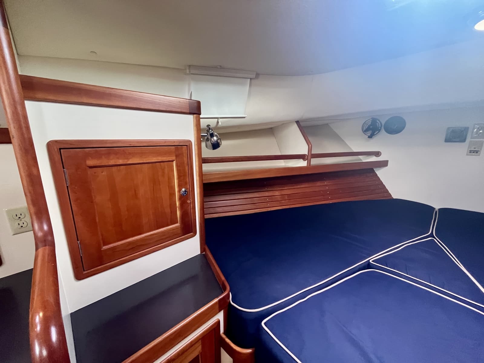 2001 Little Harbor Whisper Jet 38 Prop - Photo 21