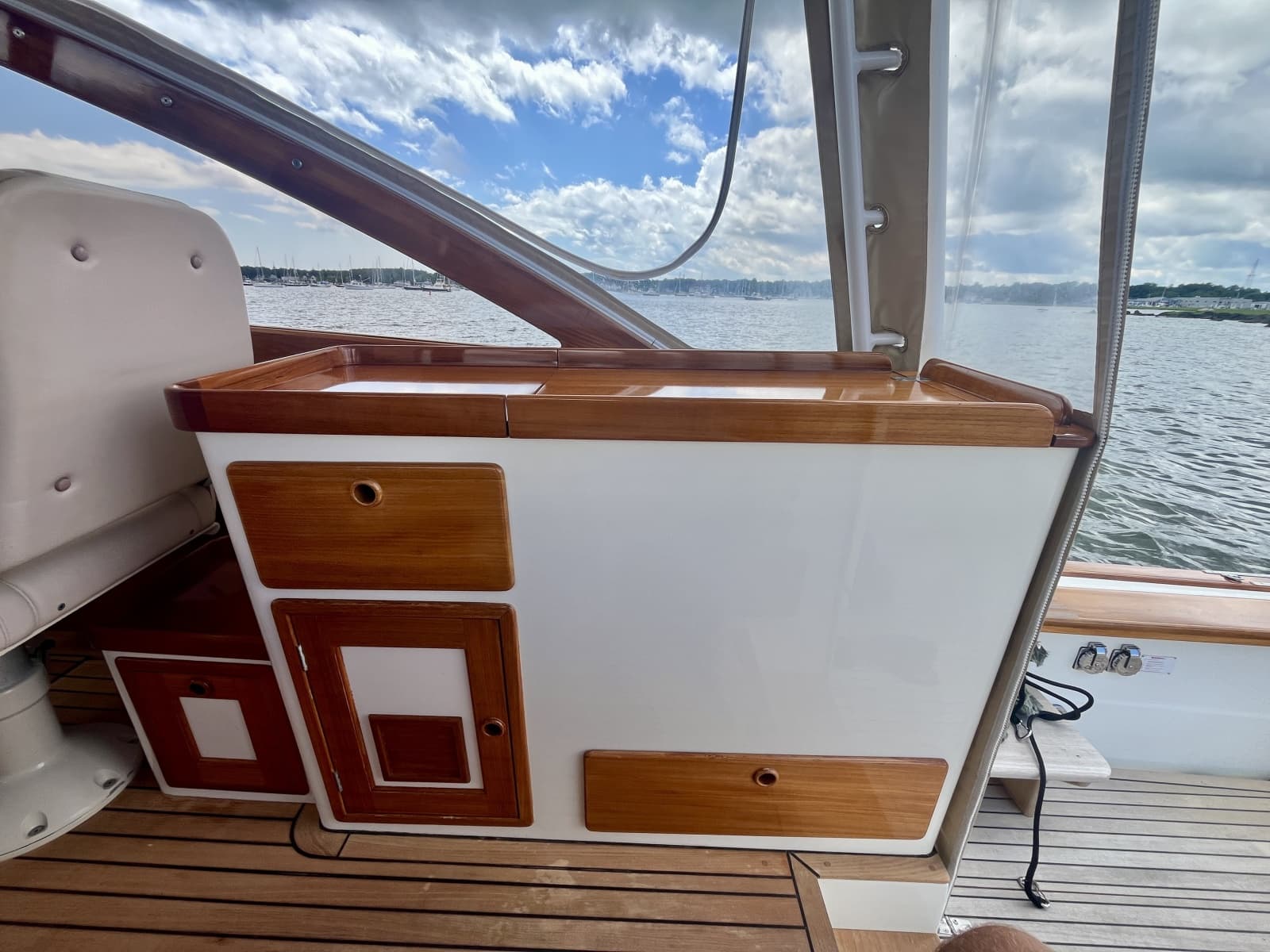 2001 Little Harbor Whisper Jet 38 Prop - Photo 32