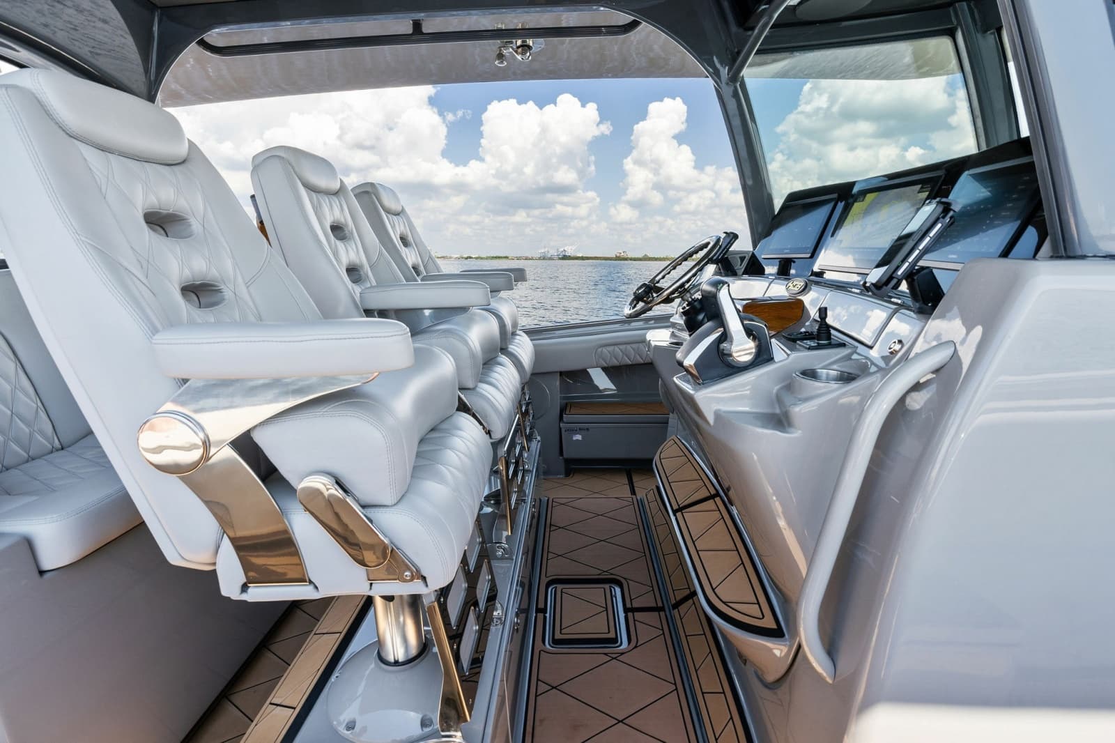 2023 HCB 42 Lujo - Photo 41