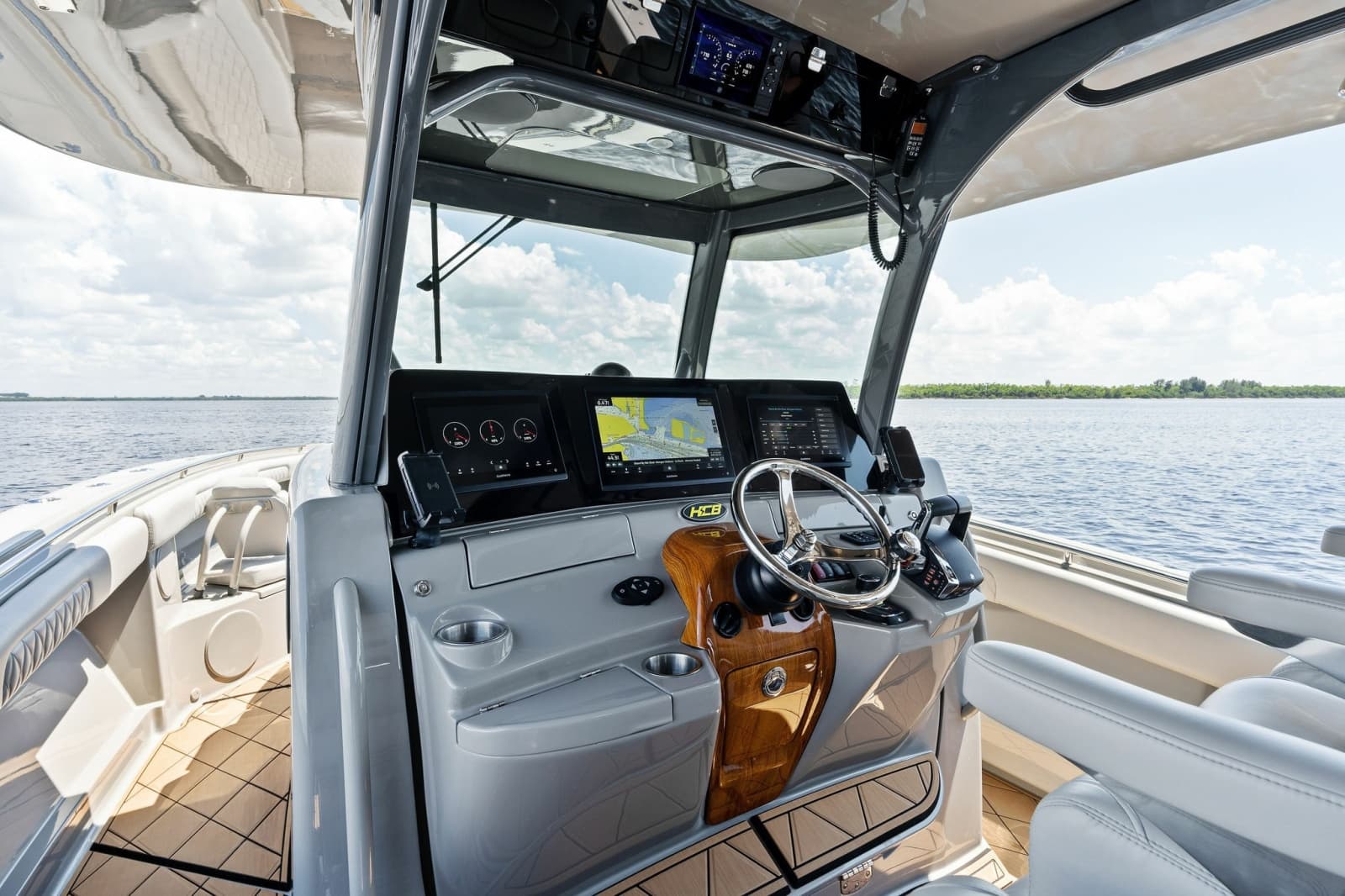 2023 HCB 42 Lujo - Photo 38