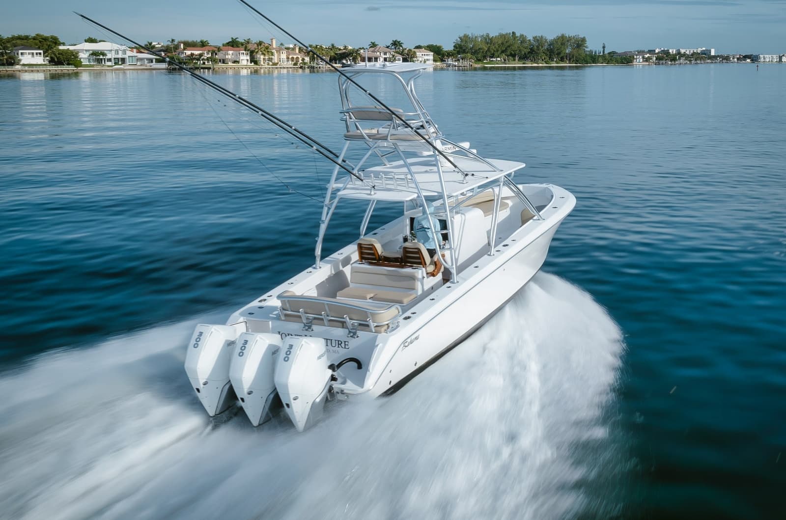 2017 Bahama 37 - Photo 14