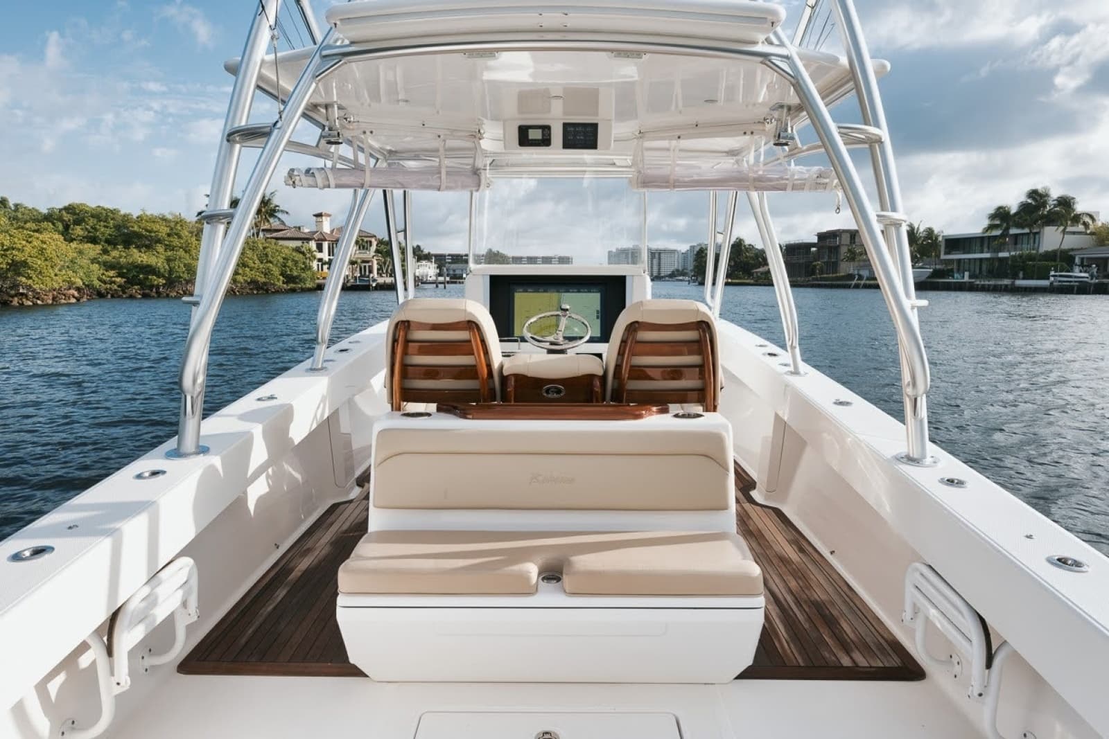 2017 Bahama 37 - Photo 30