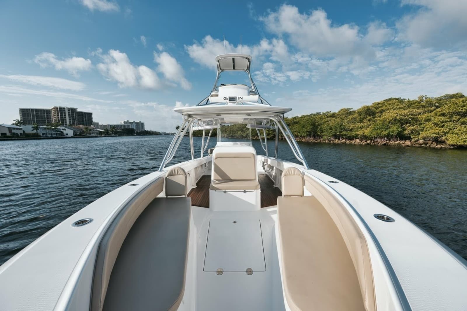 2017 Bahama 37 - Photo 42