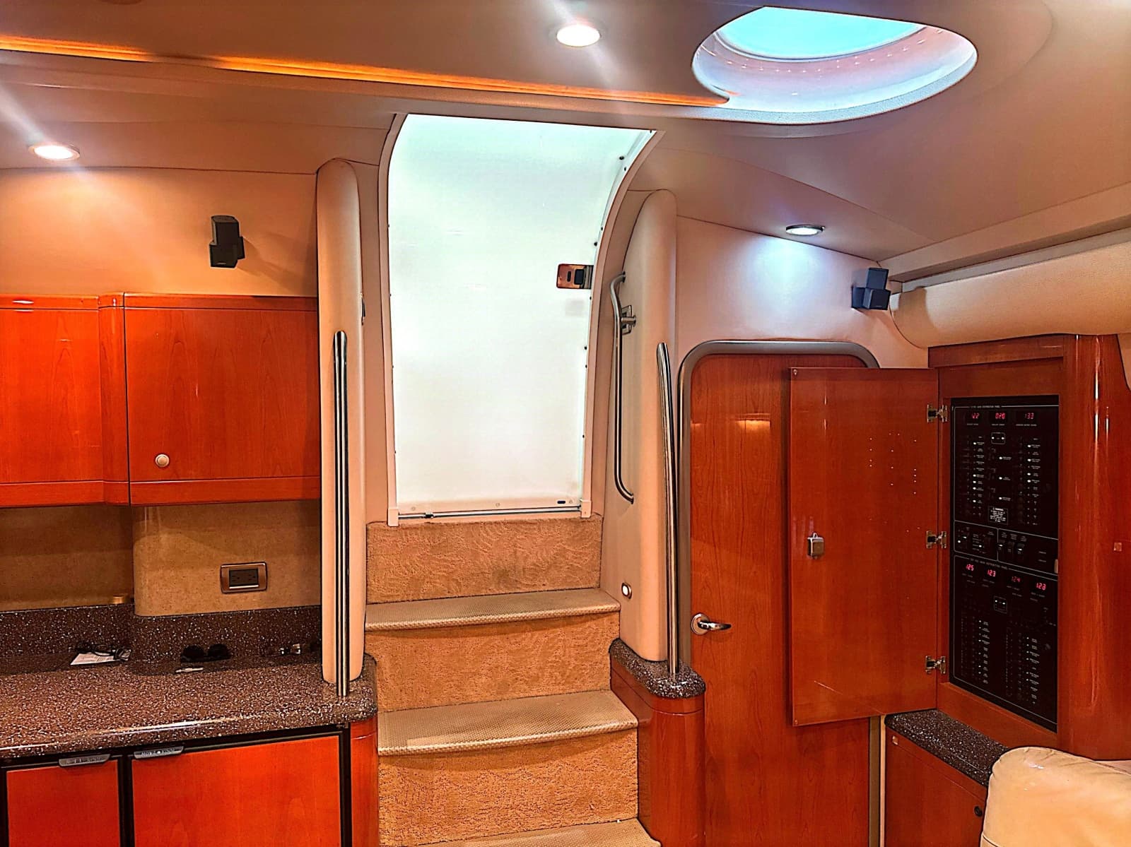 2006 Formula 48 Sport Yacht - Photo 22