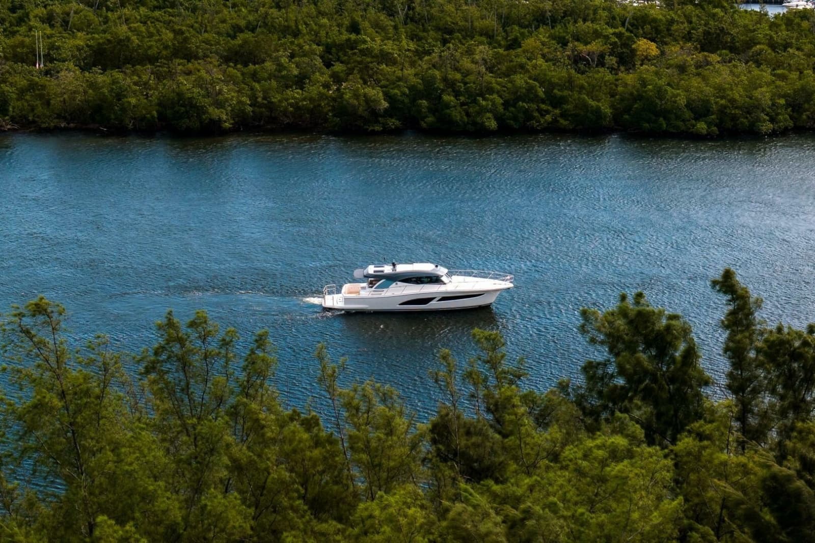 2026 Riviera 465 SUV - Photo 50