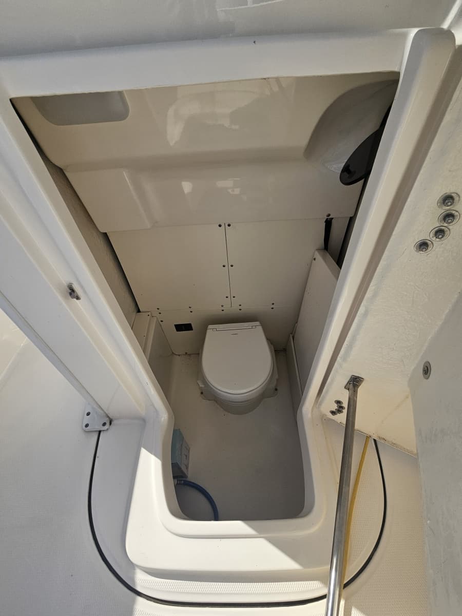 2023 Robalo 266 Cayman - Photo 18