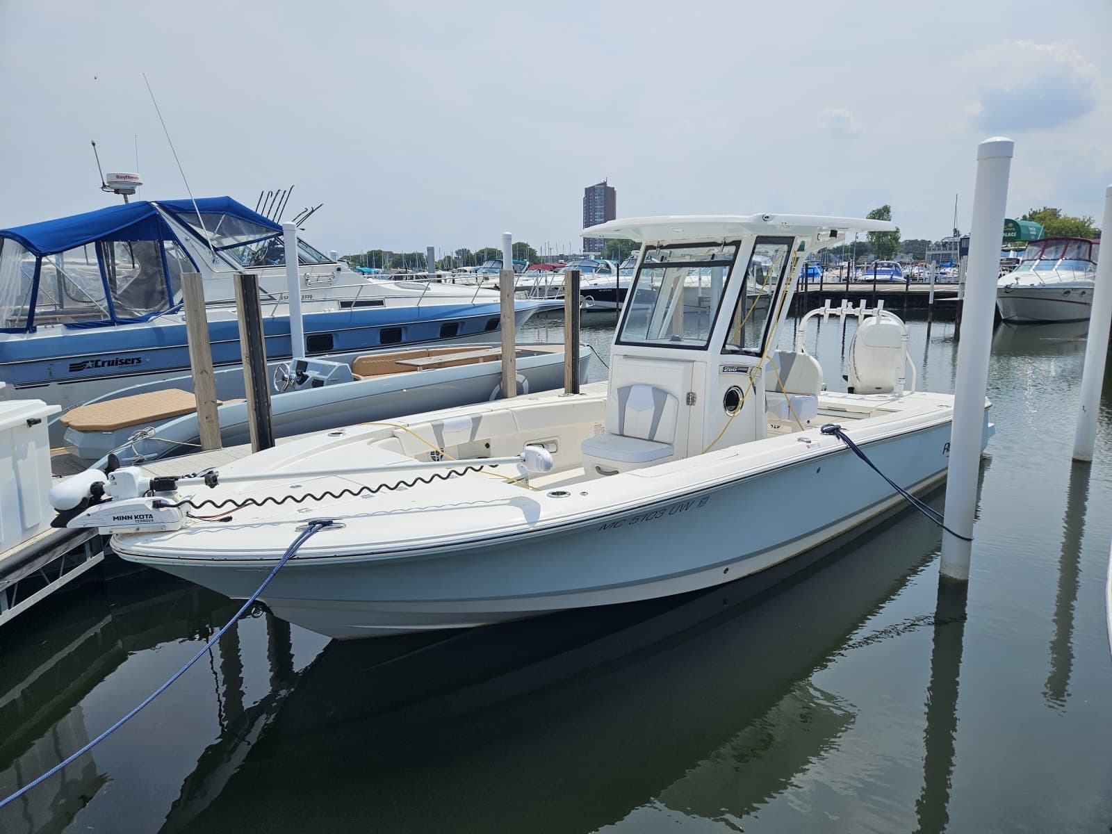 2023 Robalo 266 Cayman - Photo 1