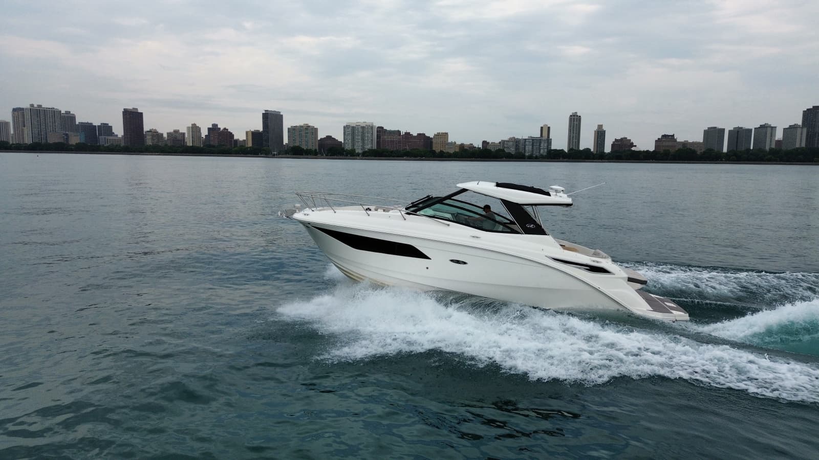 2023 Sea Ray Sundancer 320 - Photo 1