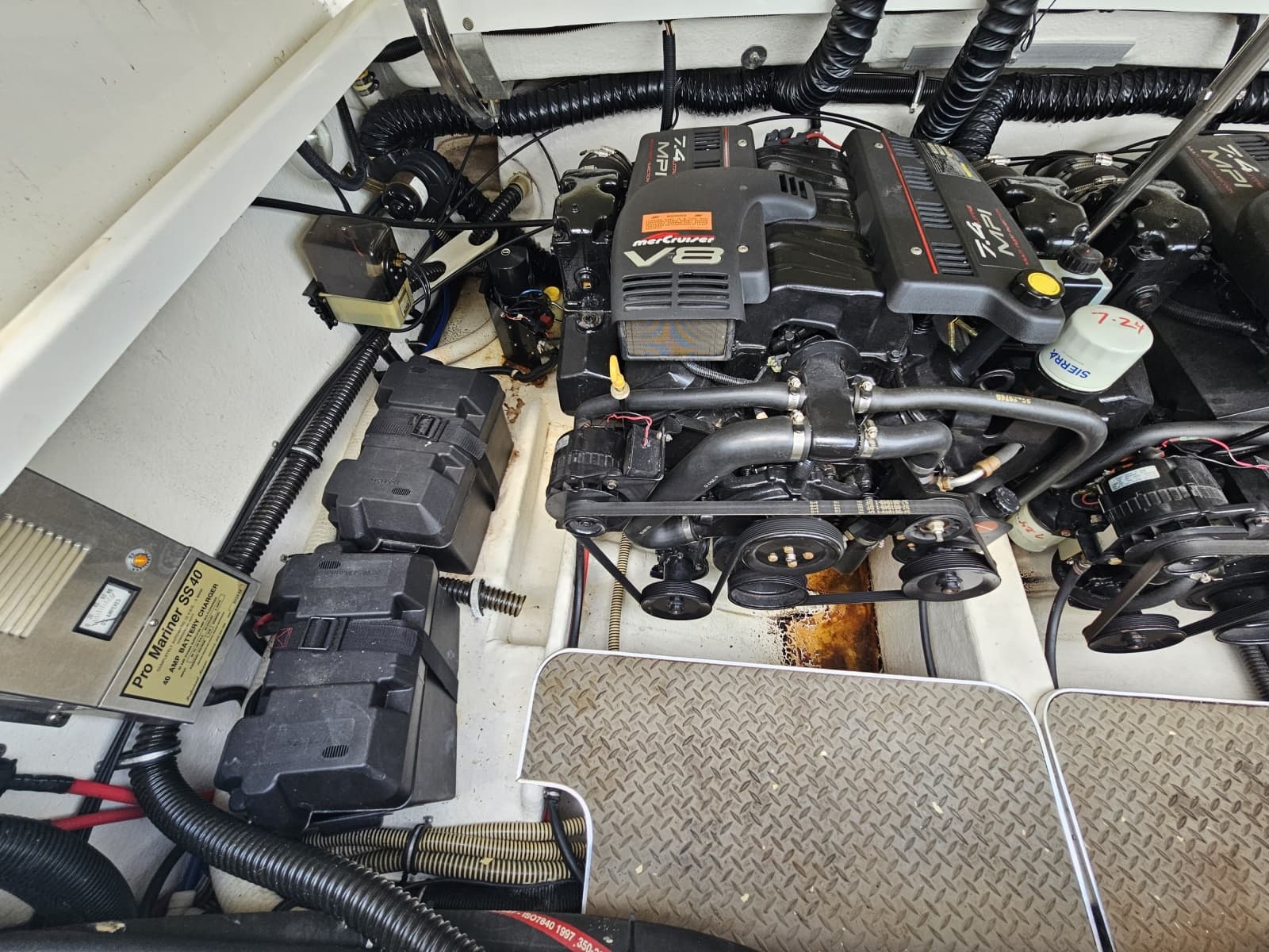 1998 Formula 330 Sun Sport - Photo 18