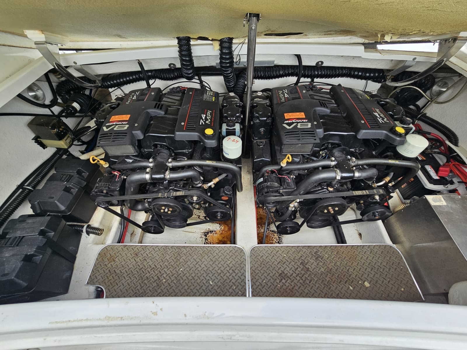 1998 Formula 330 Sun Sport - Photo 16