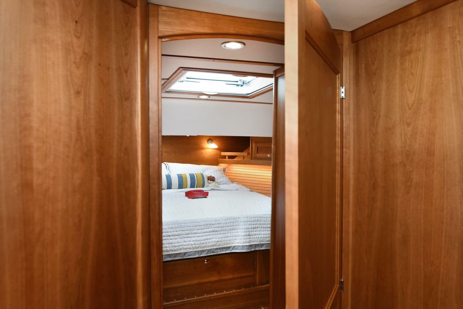 2021 Sabre 48 Salon Express - Photo 107