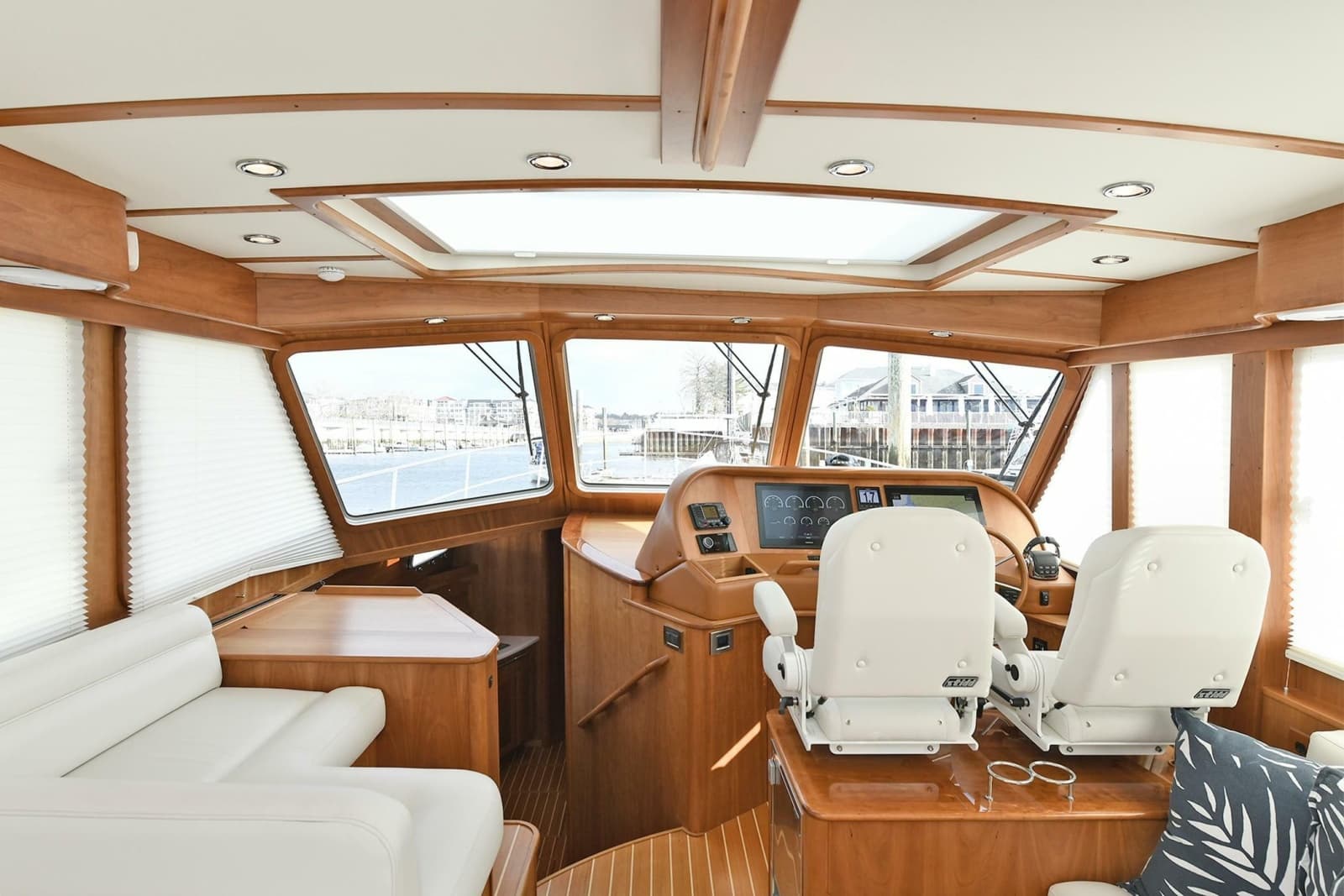 2021 Sabre 48 Salon Express - Photo 70