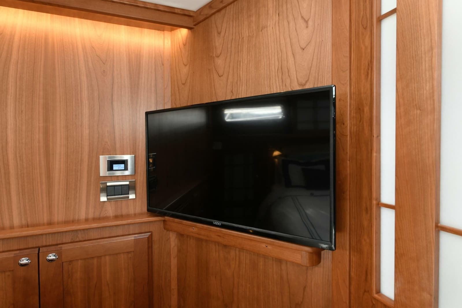 2021 Sabre 48 Salon Express - Photo 89