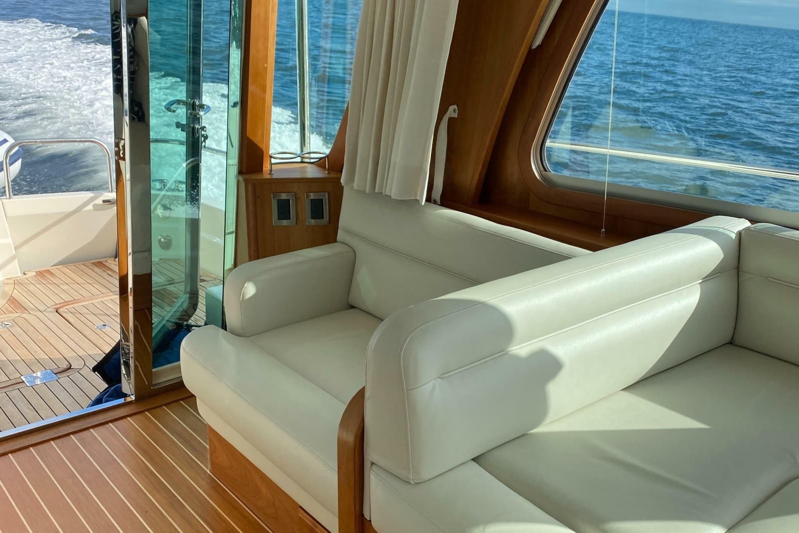 2021 Sabre 48 Salon Express - Photo 113