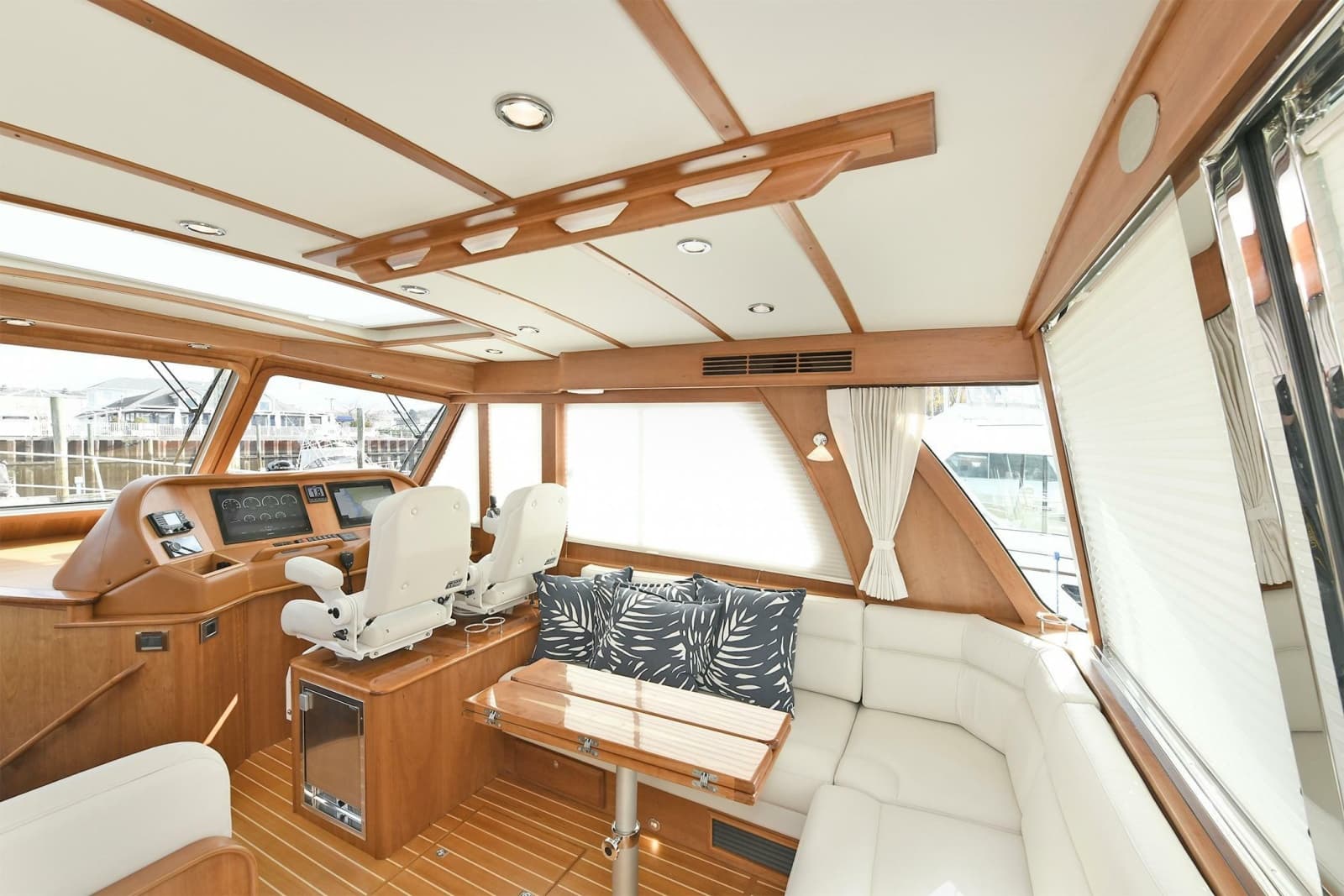 2021 Sabre 48 Salon Express - Photo 69