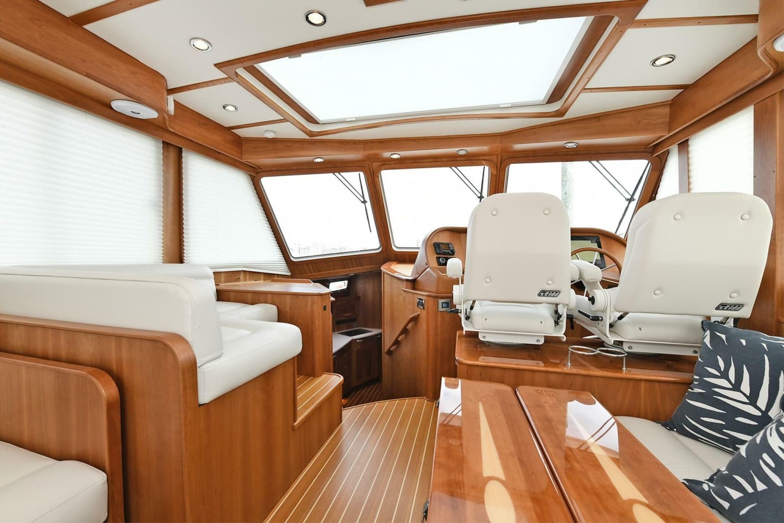 2021 Sabre 48 Salon Express - Photo 66