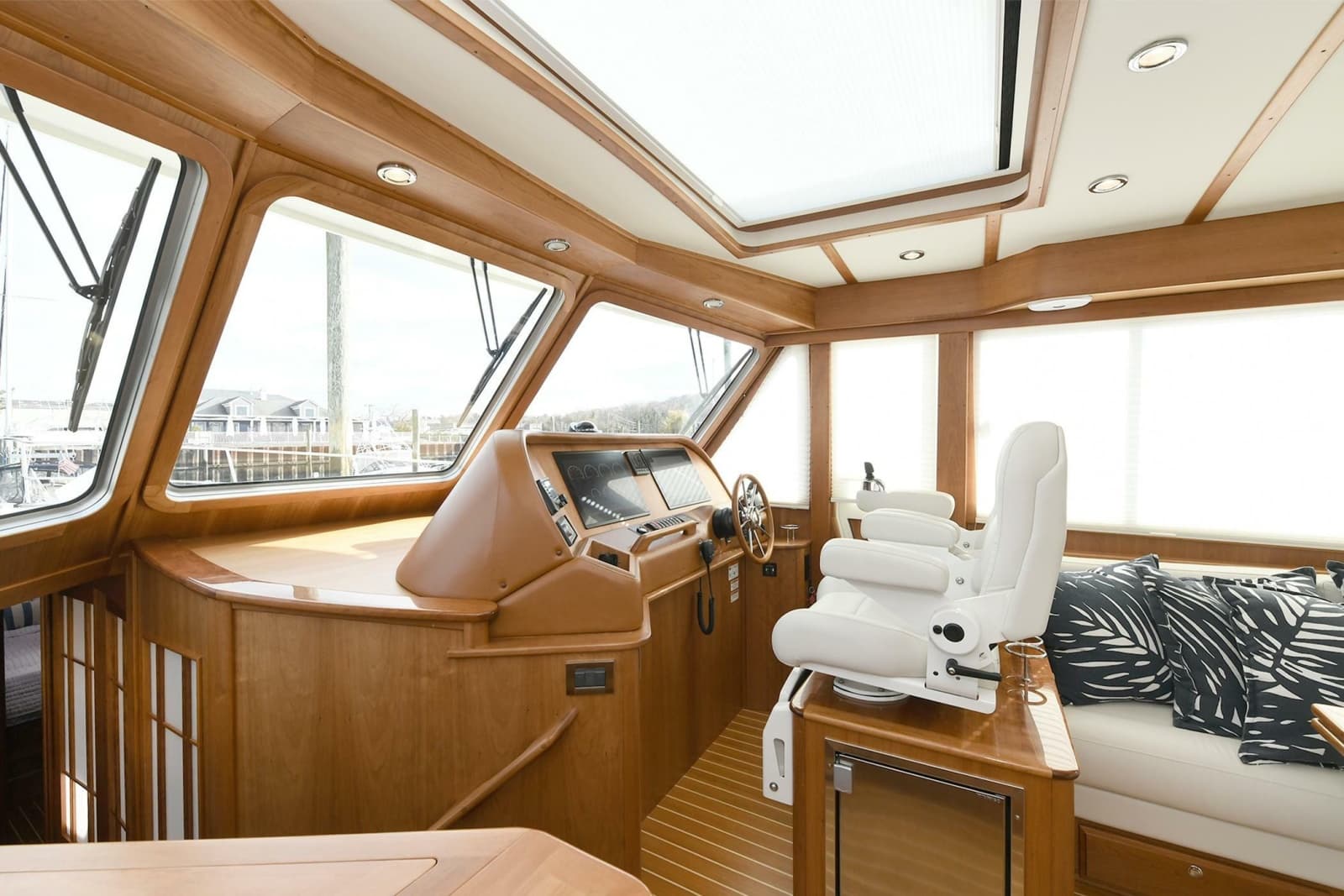 2021 Sabre 48 Salon Express - Photo 57