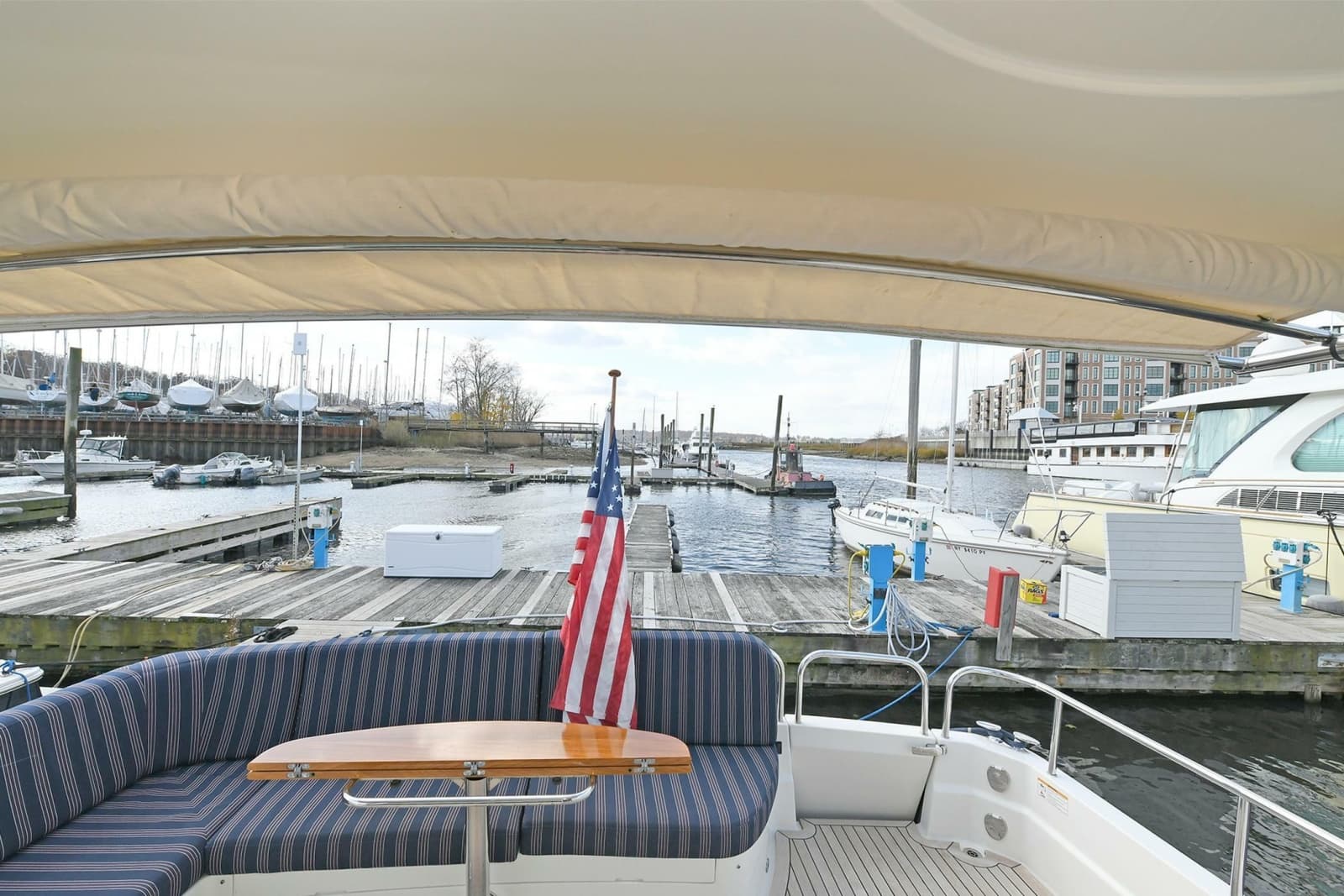 2021 Sabre 48 Salon Express - Photo 25
