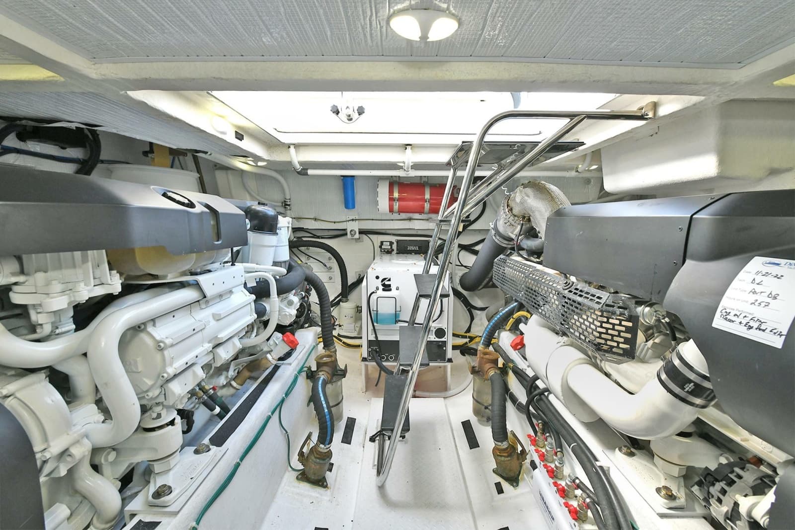 2021 Sabre 48 Salon Express - Photo 30