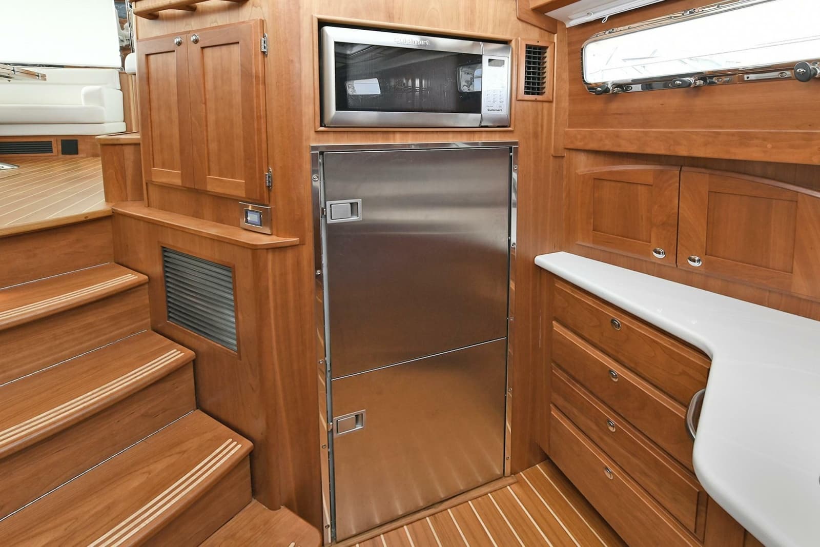 2021 Sabre 48 Salon Express - Photo 82