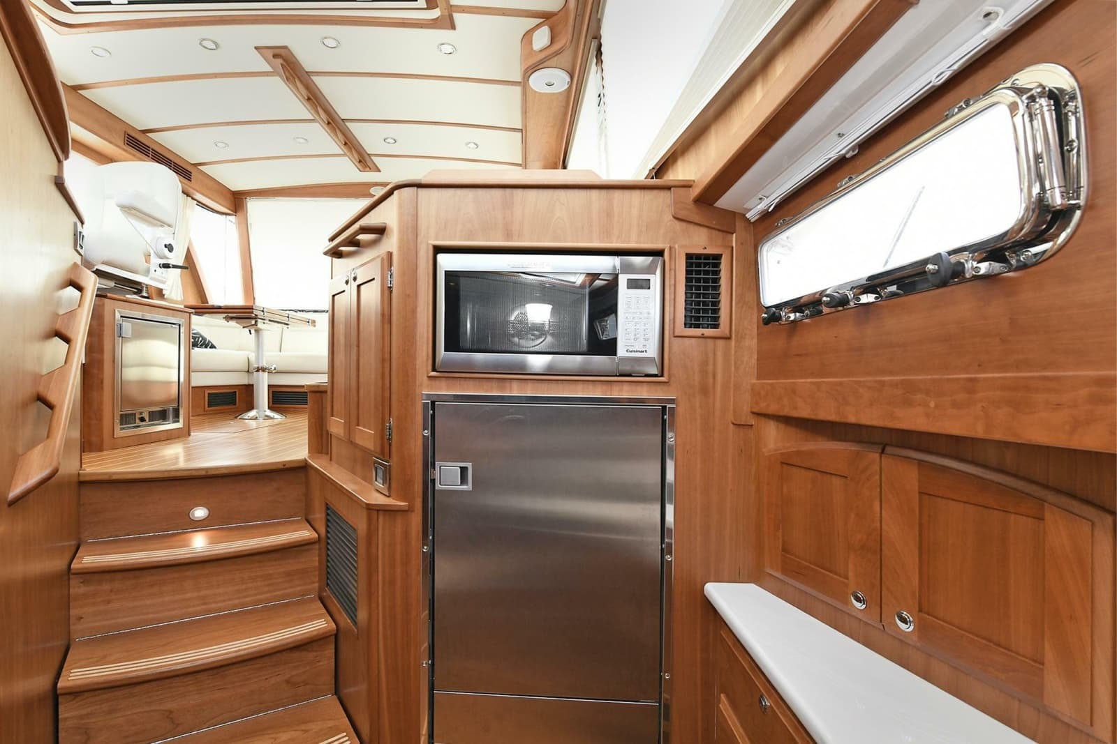 2021 Sabre 48 Salon Express - Photo 76