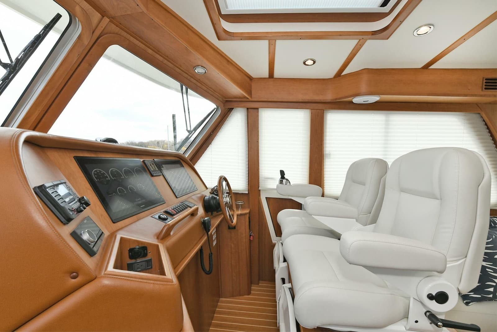 2021 Sabre 48 Salon Express - Photo 72