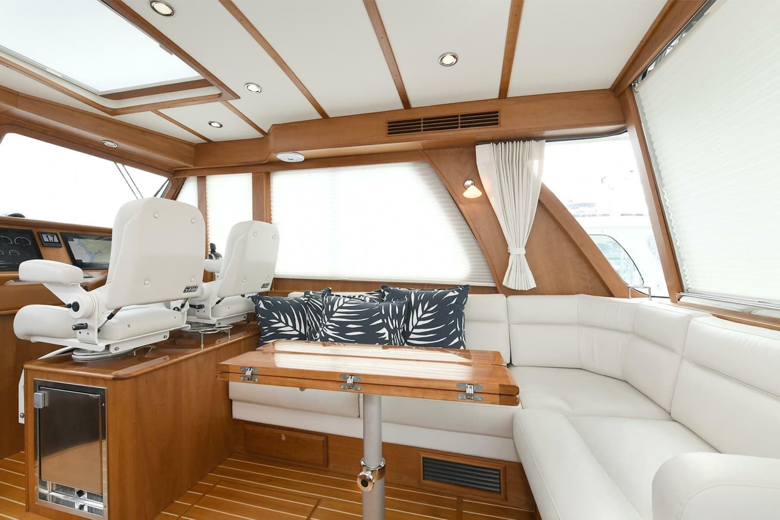 2021 Sabre 48 Salon Express - Photo 86