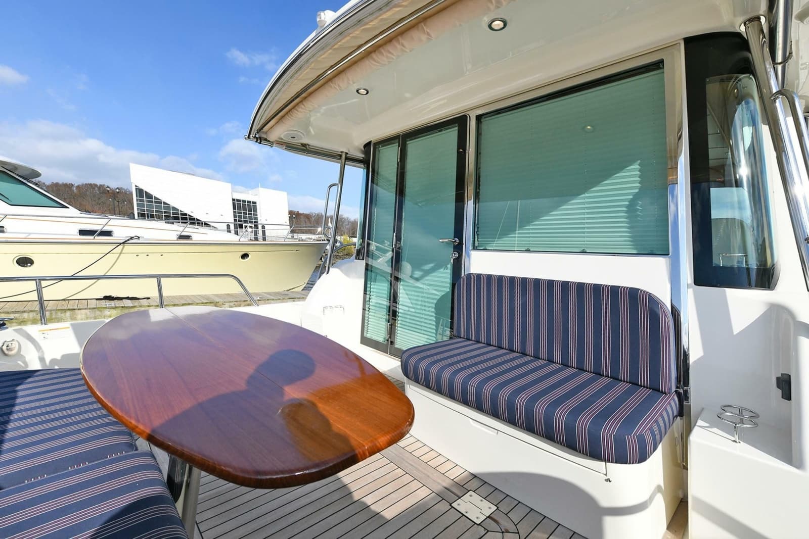 2021 Sabre 48 Salon Express - Photo 18